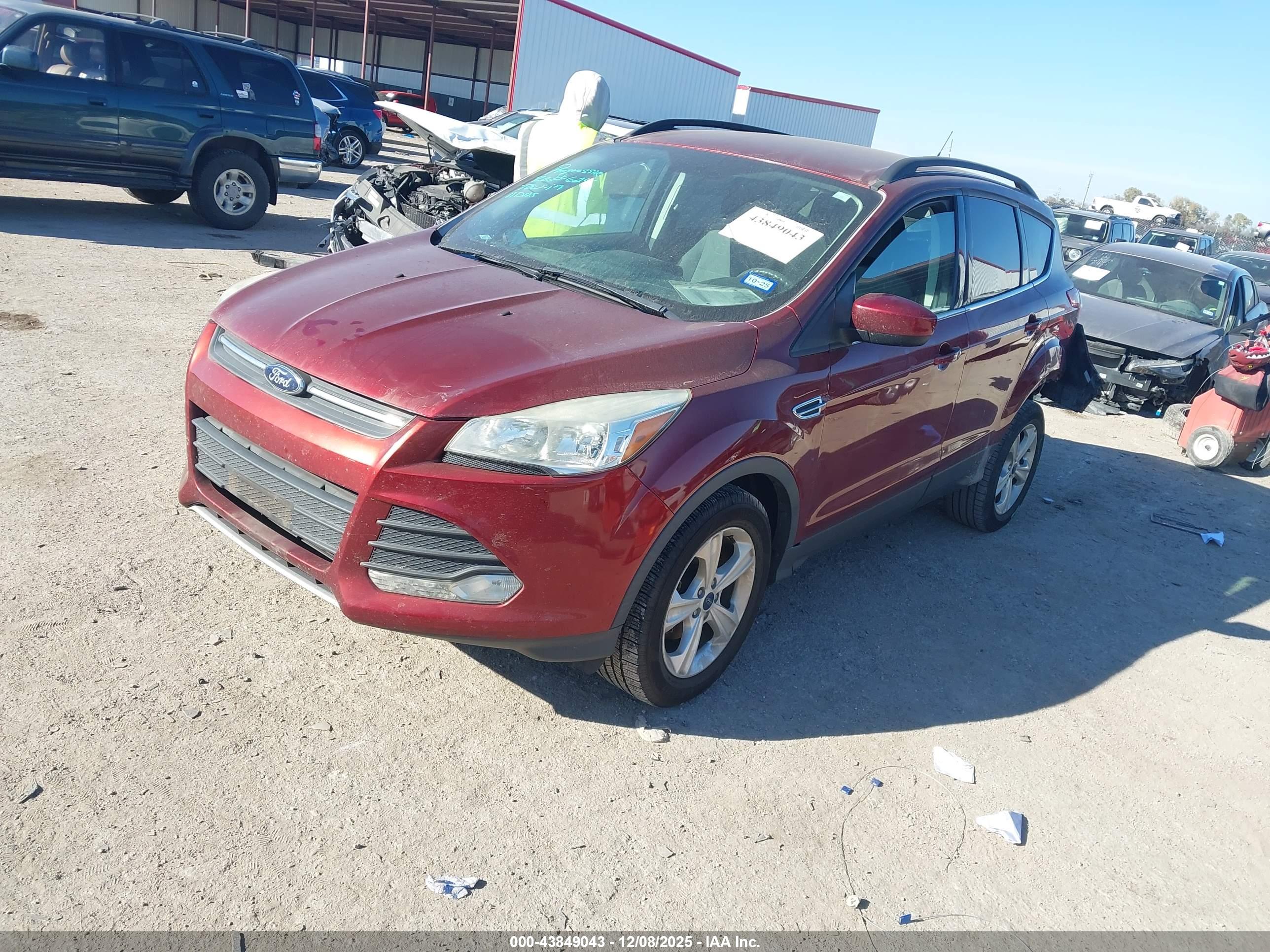FORD ESCAPE image 2