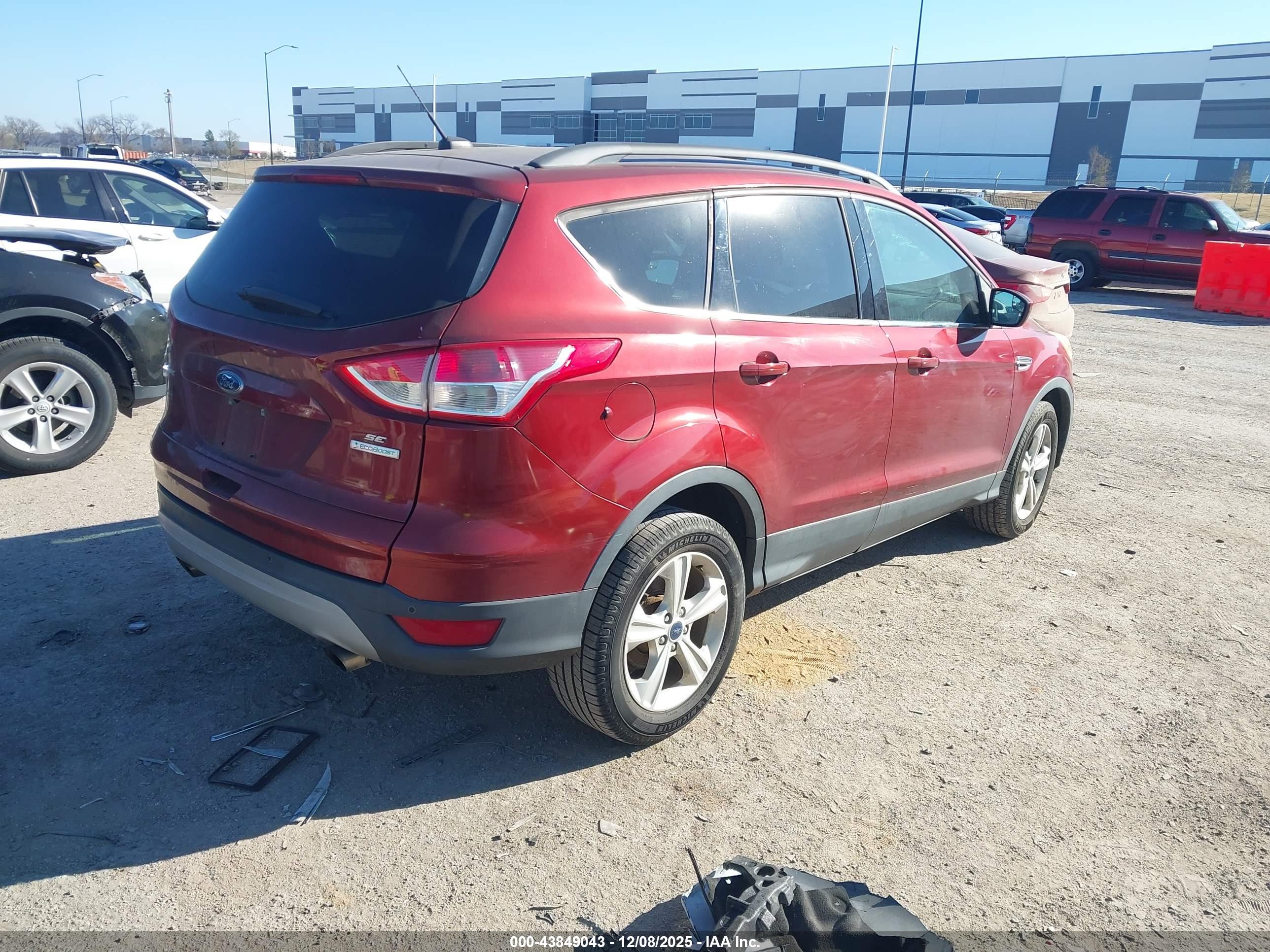 FORD ESCAPE image 4