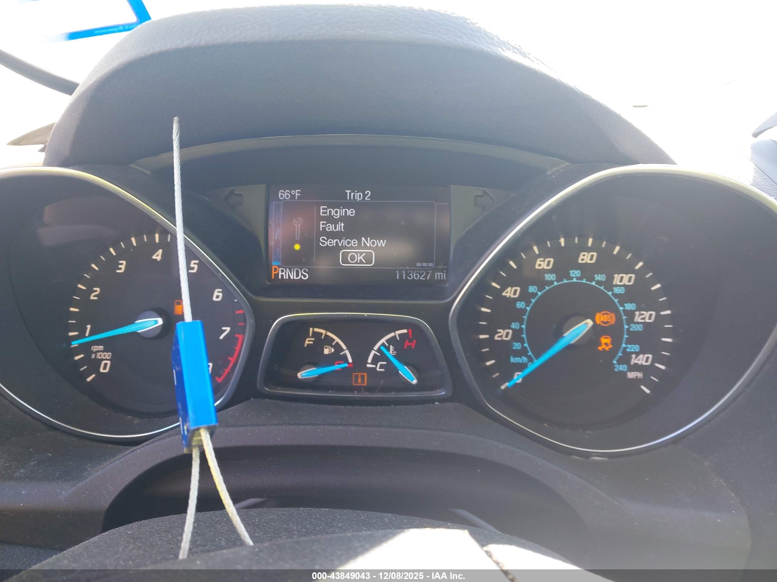 FORD ESCAPE image 7