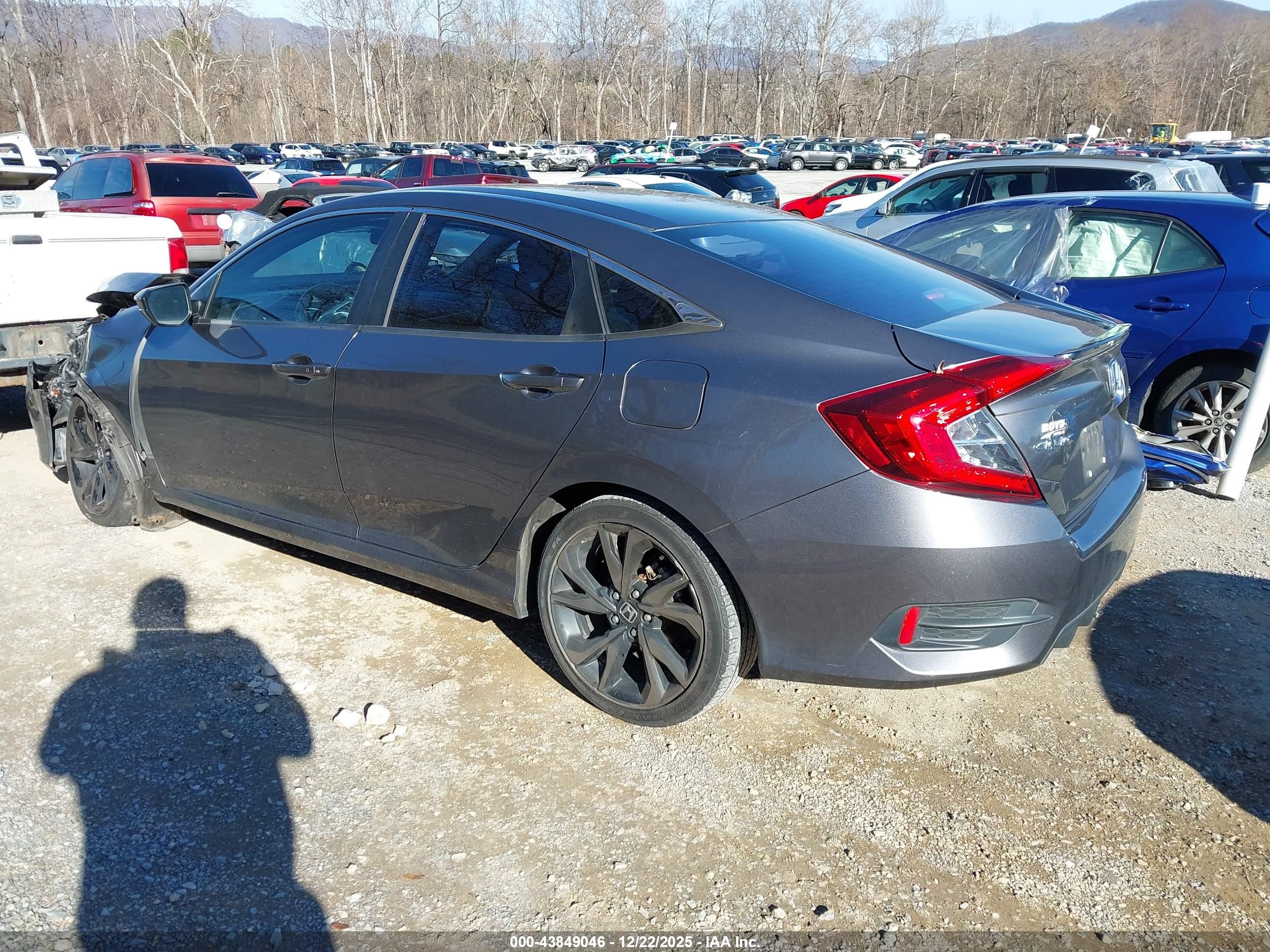 HONDA CIVIC image 3