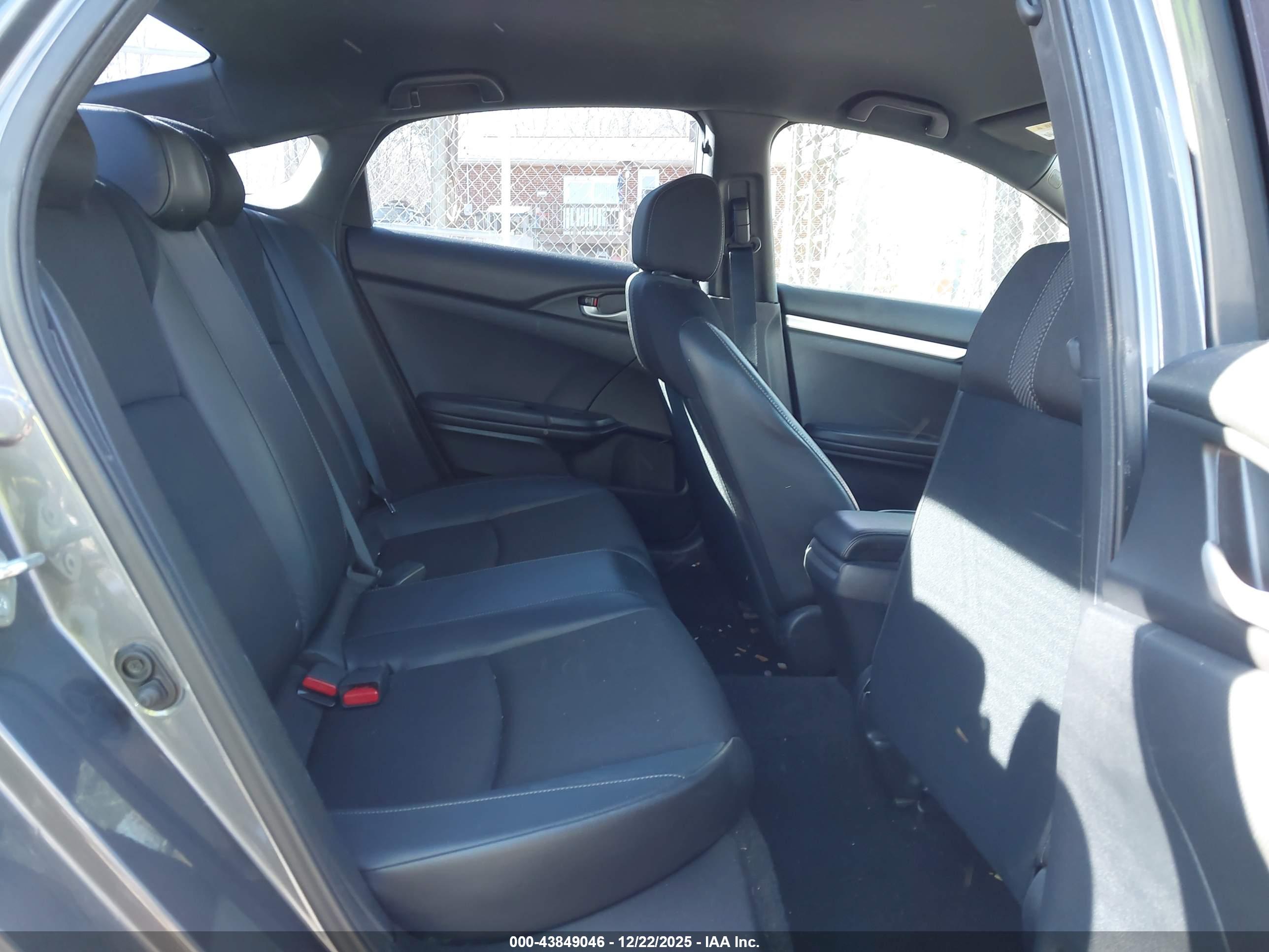HONDA CIVIC image 8