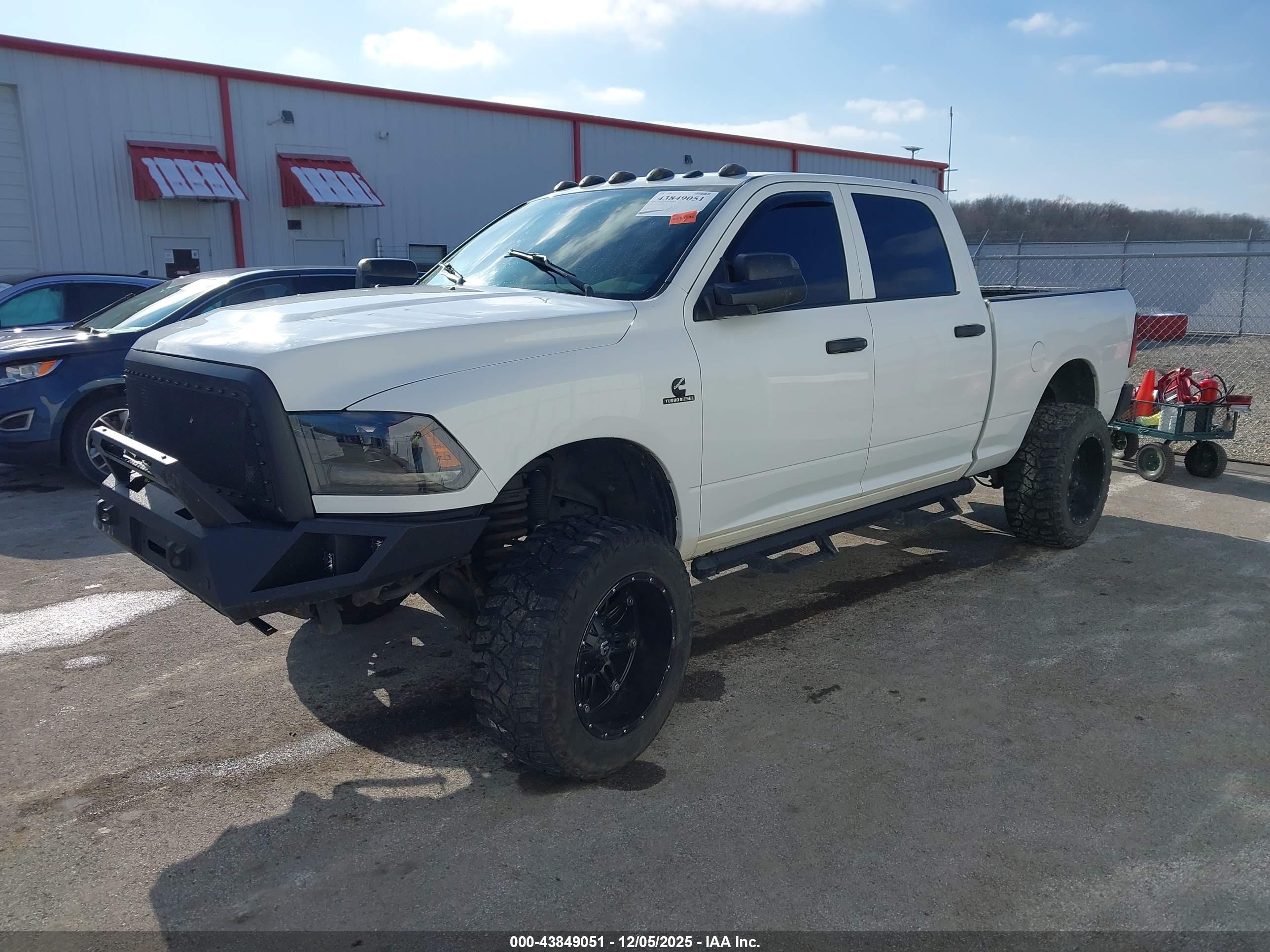 RAM 2500 image 2