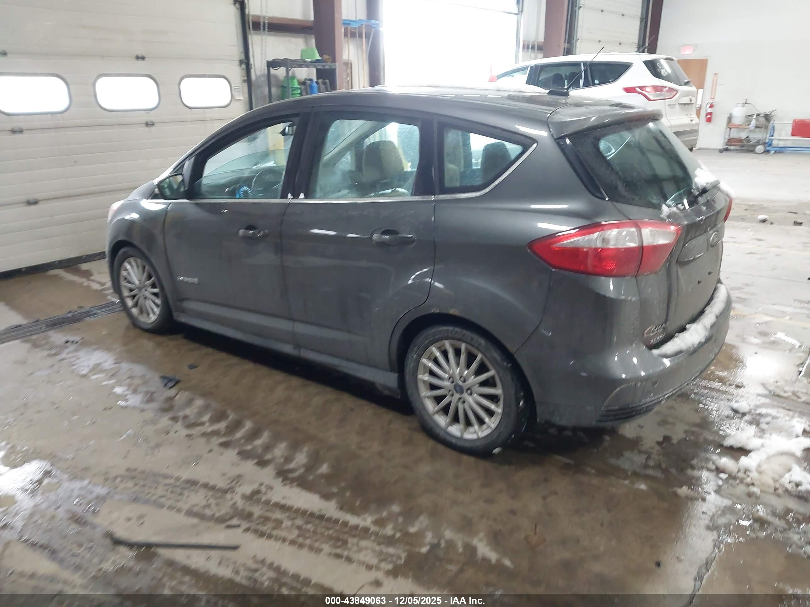 FORD C-MAX image 3