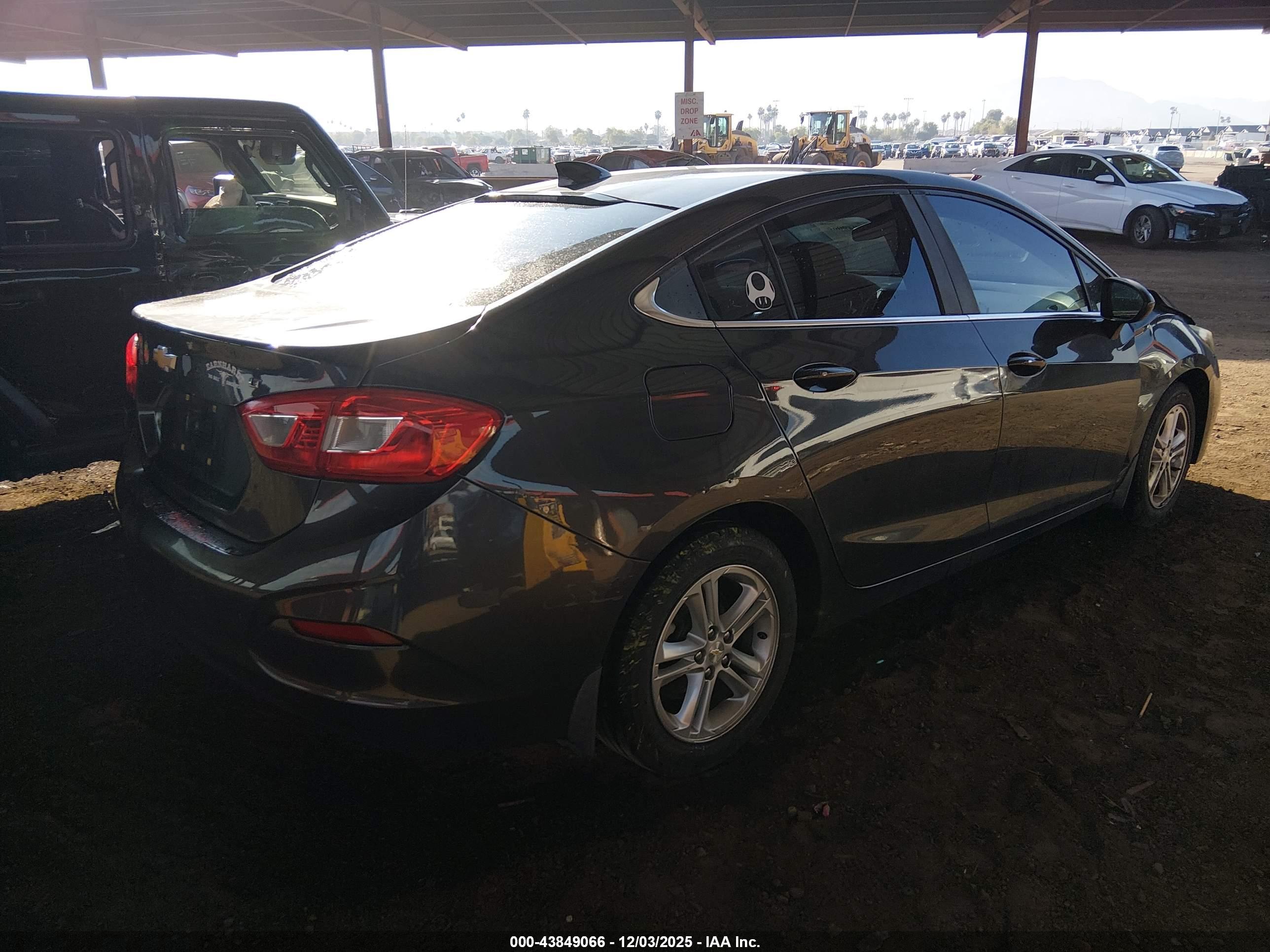 CHEVROLET CRUZE image 4