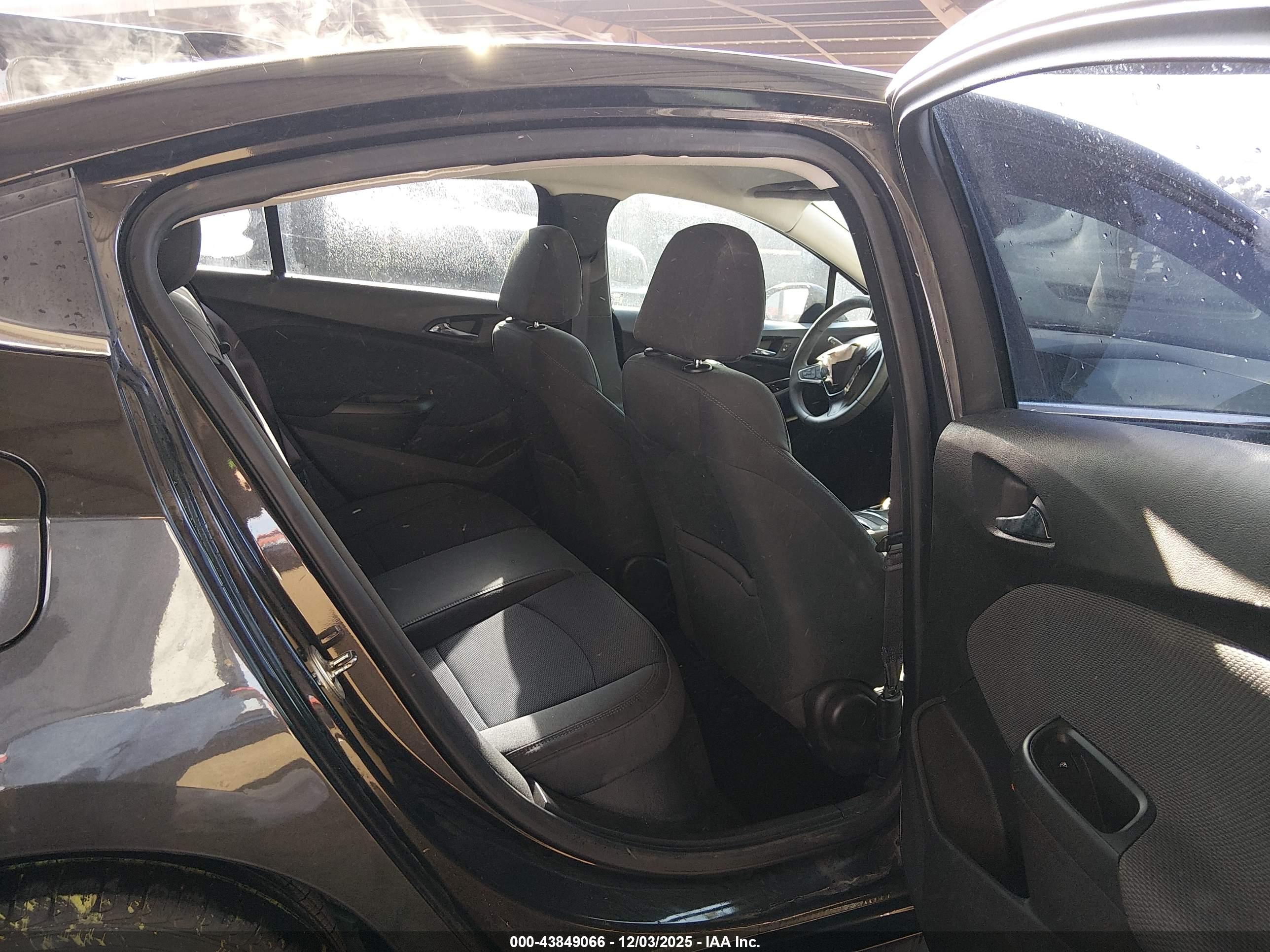 CHEVROLET CRUZE image 8