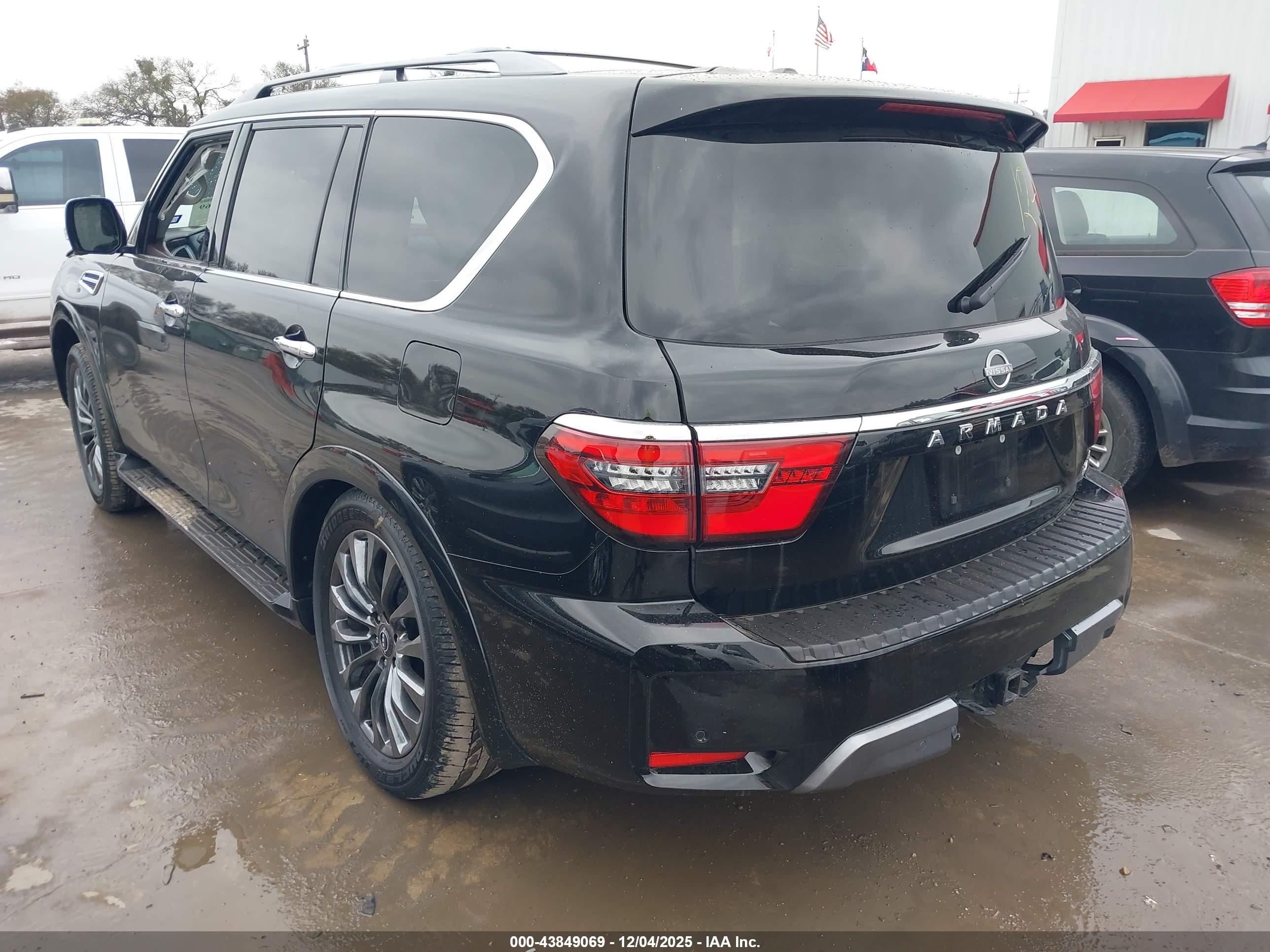 NISSAN ARMADA image 3