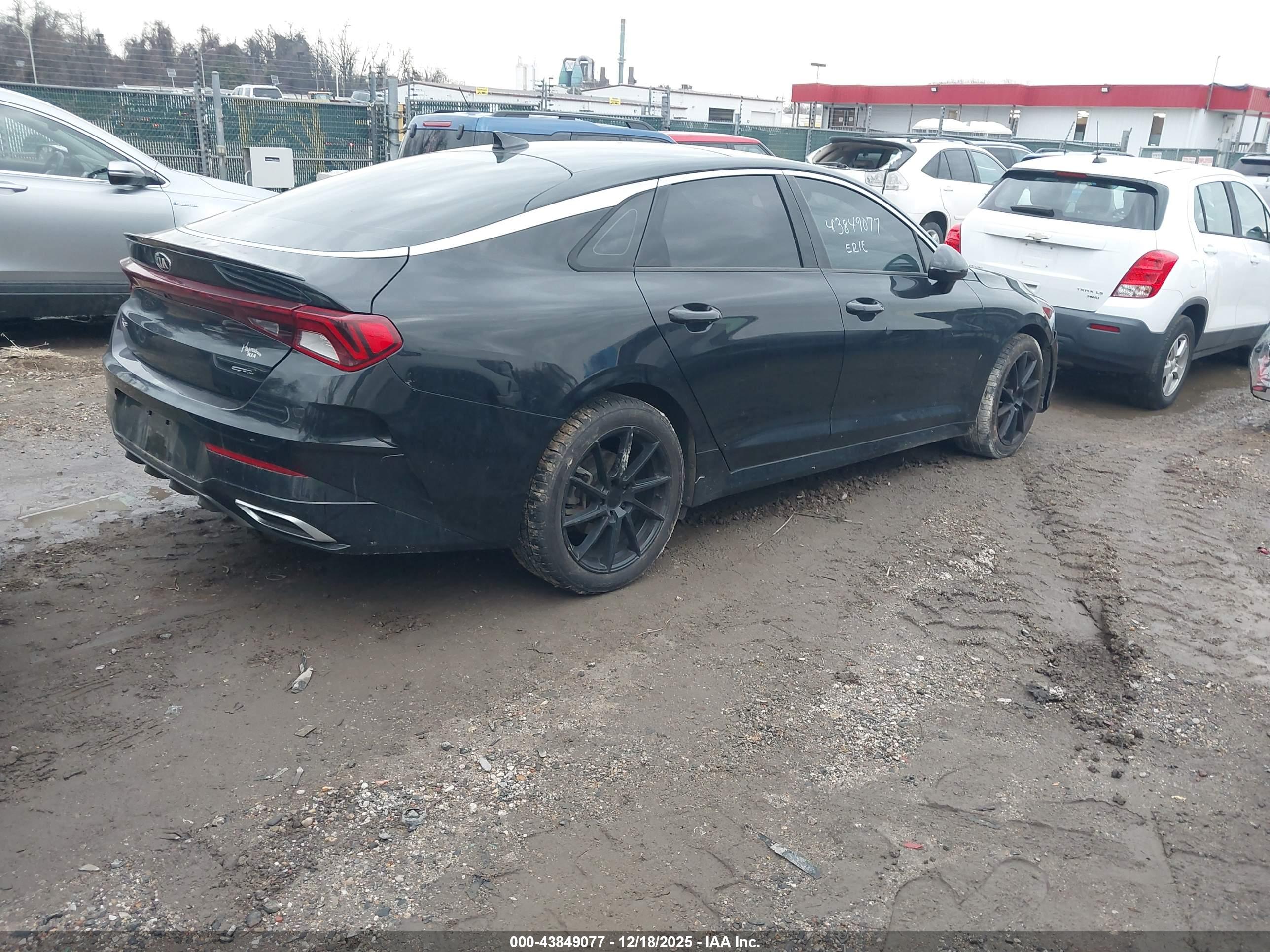 KIA K5 image 4