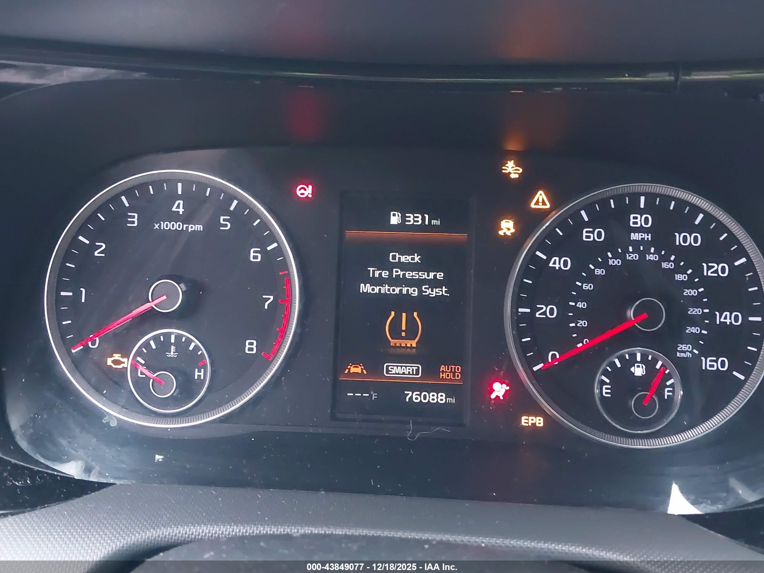 KIA K5 image 7