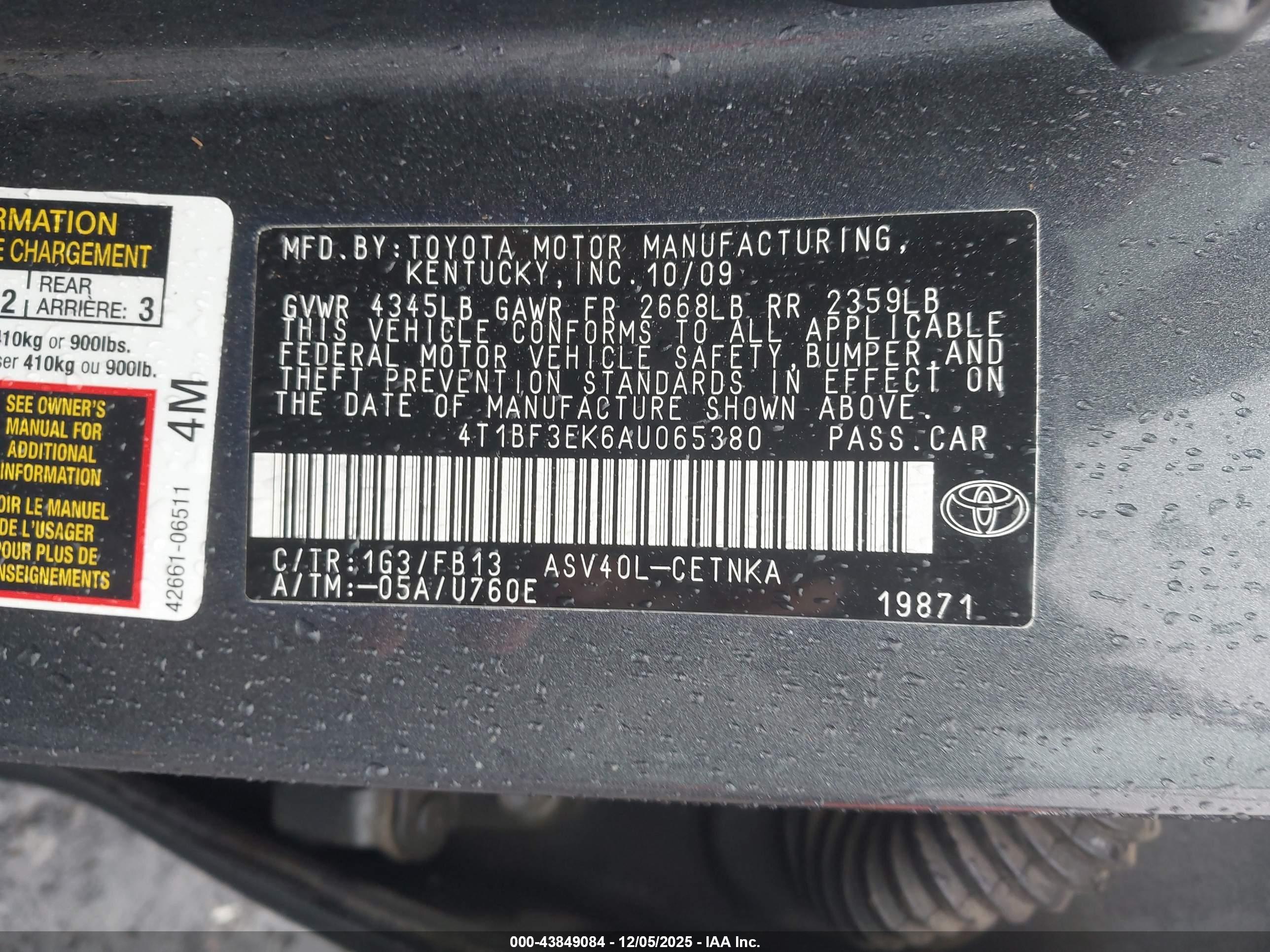 TOYOTA CAMRY image 9