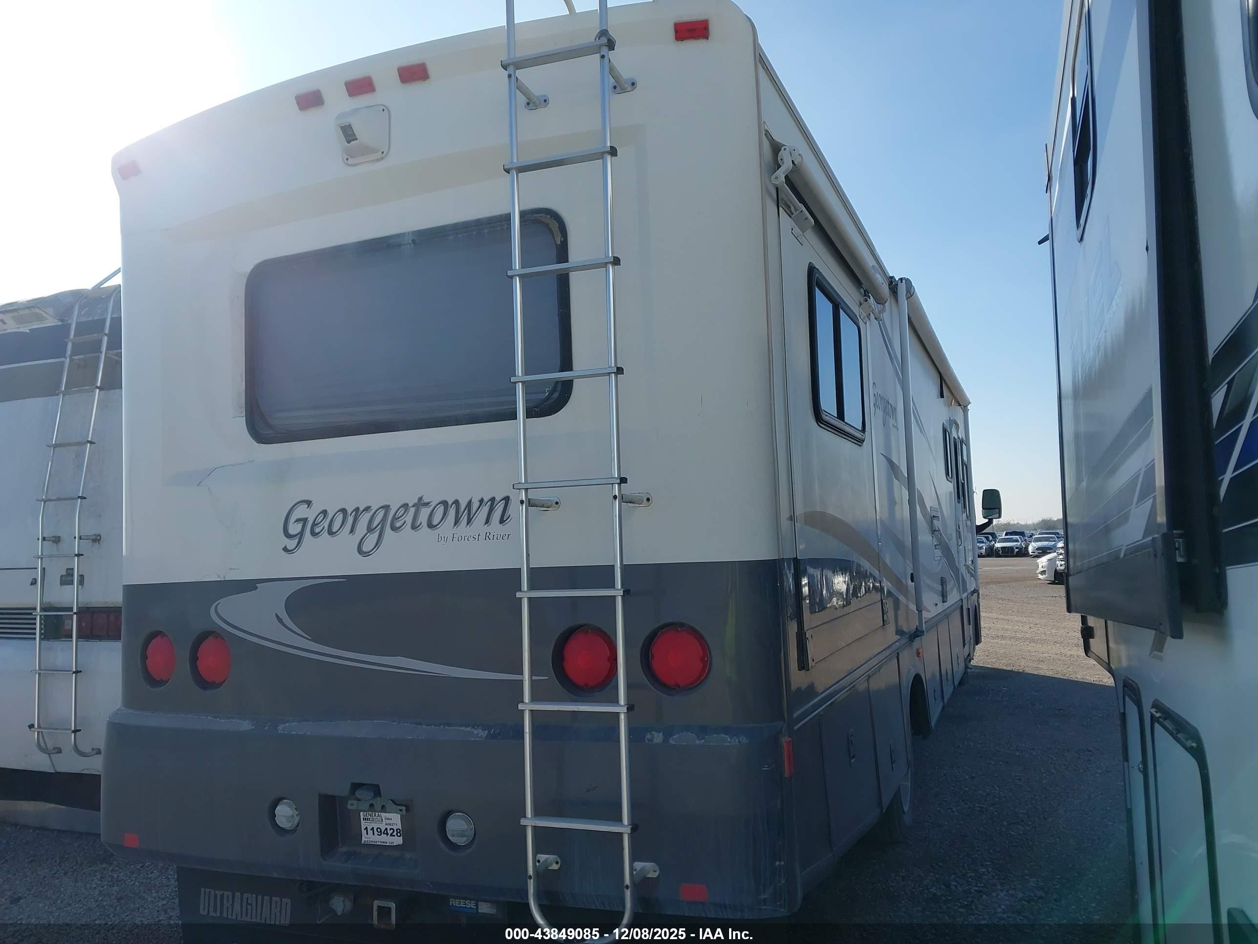 FORD F550 image 4