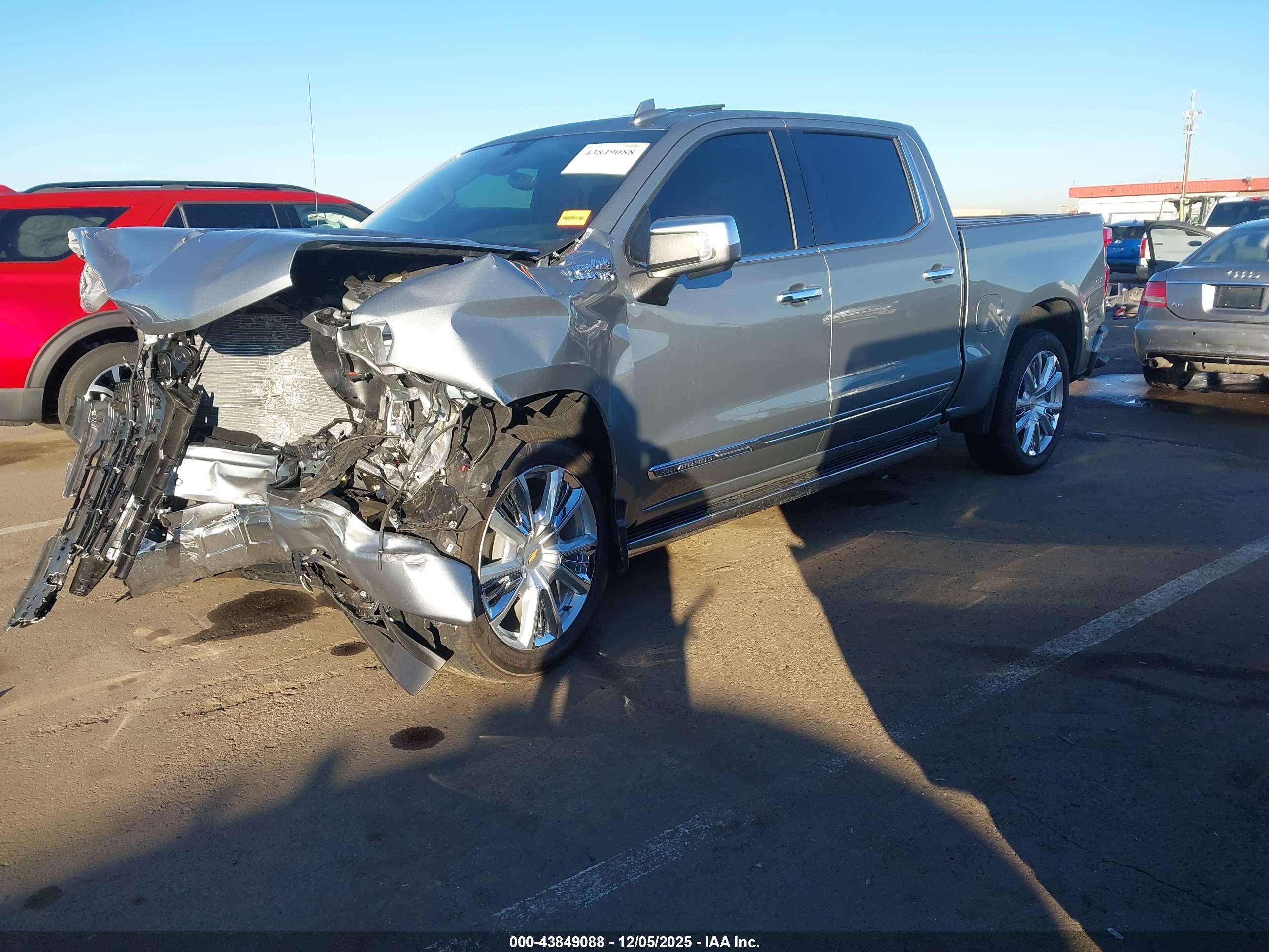 CHEVROLET SILVERADO image 2
