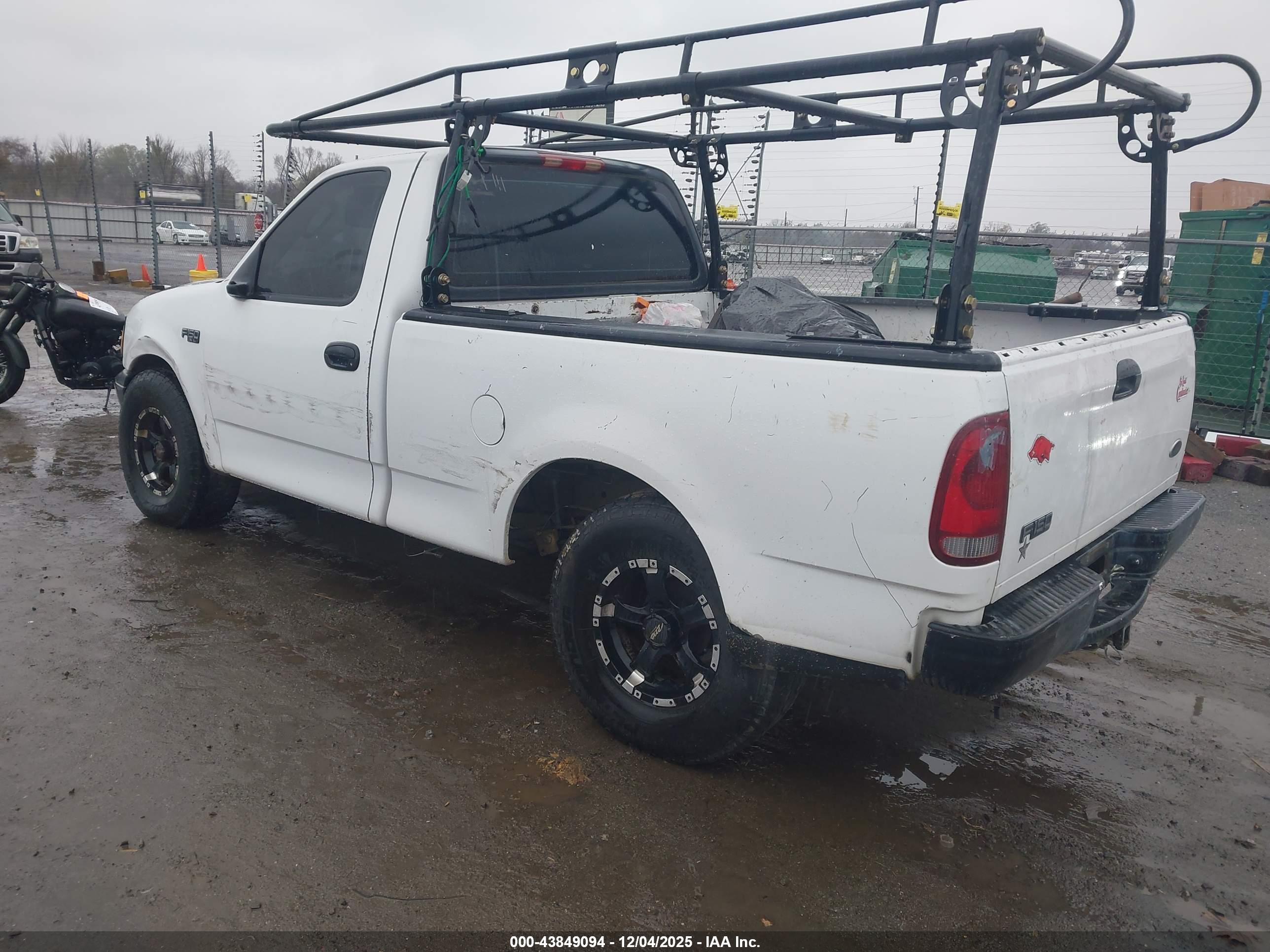 FORD F-150 image 3