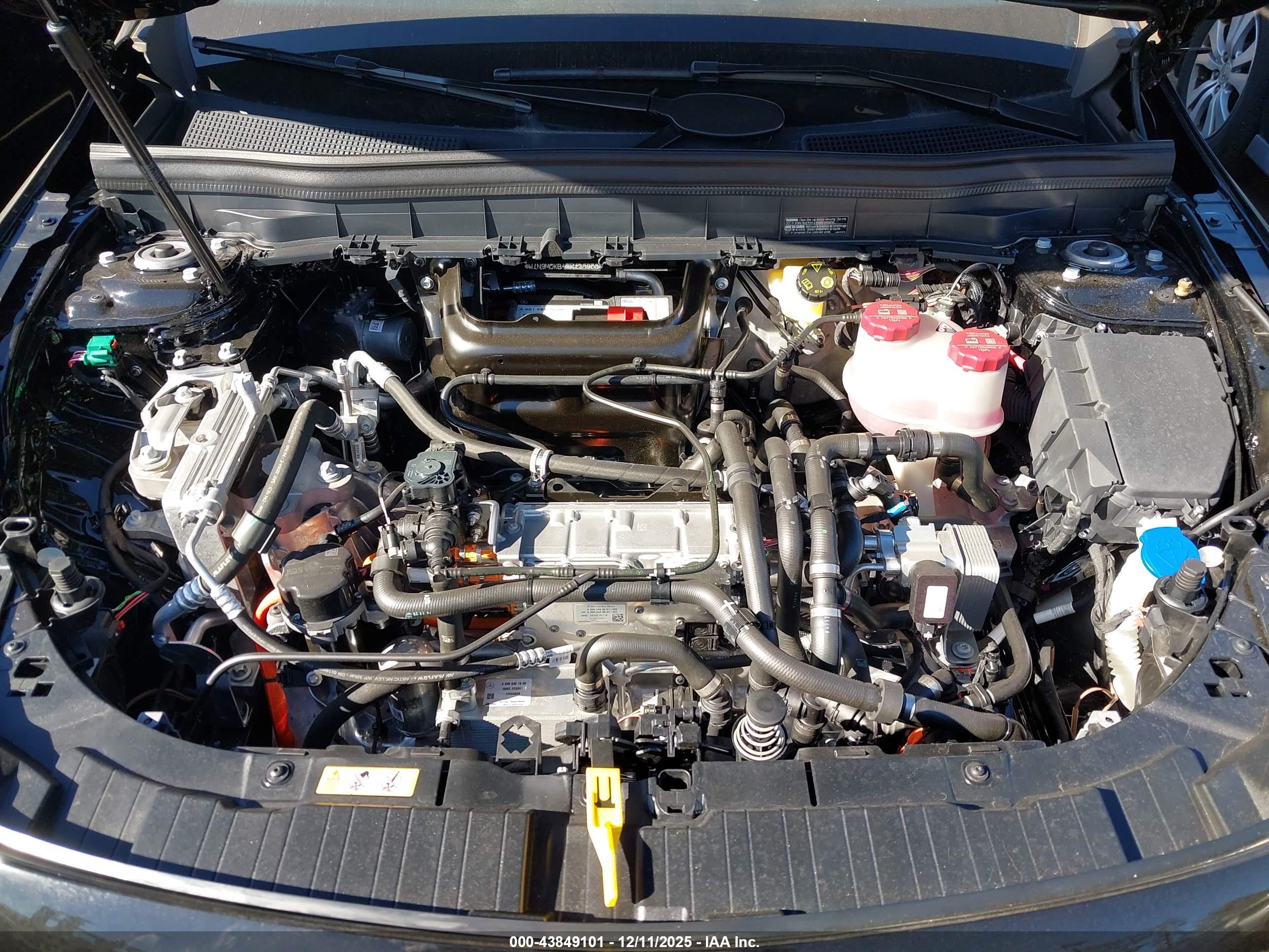 MERCEDES-BENZ EQB image 10