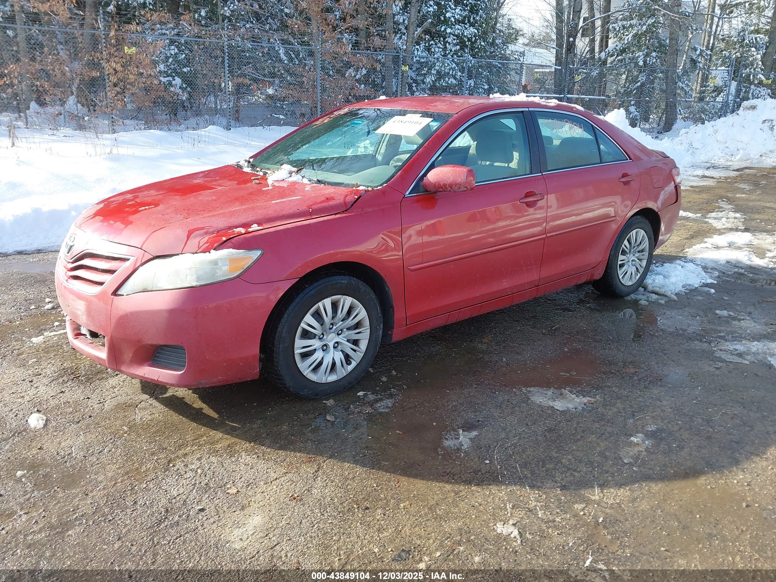TOYOTA CAMRY image 2