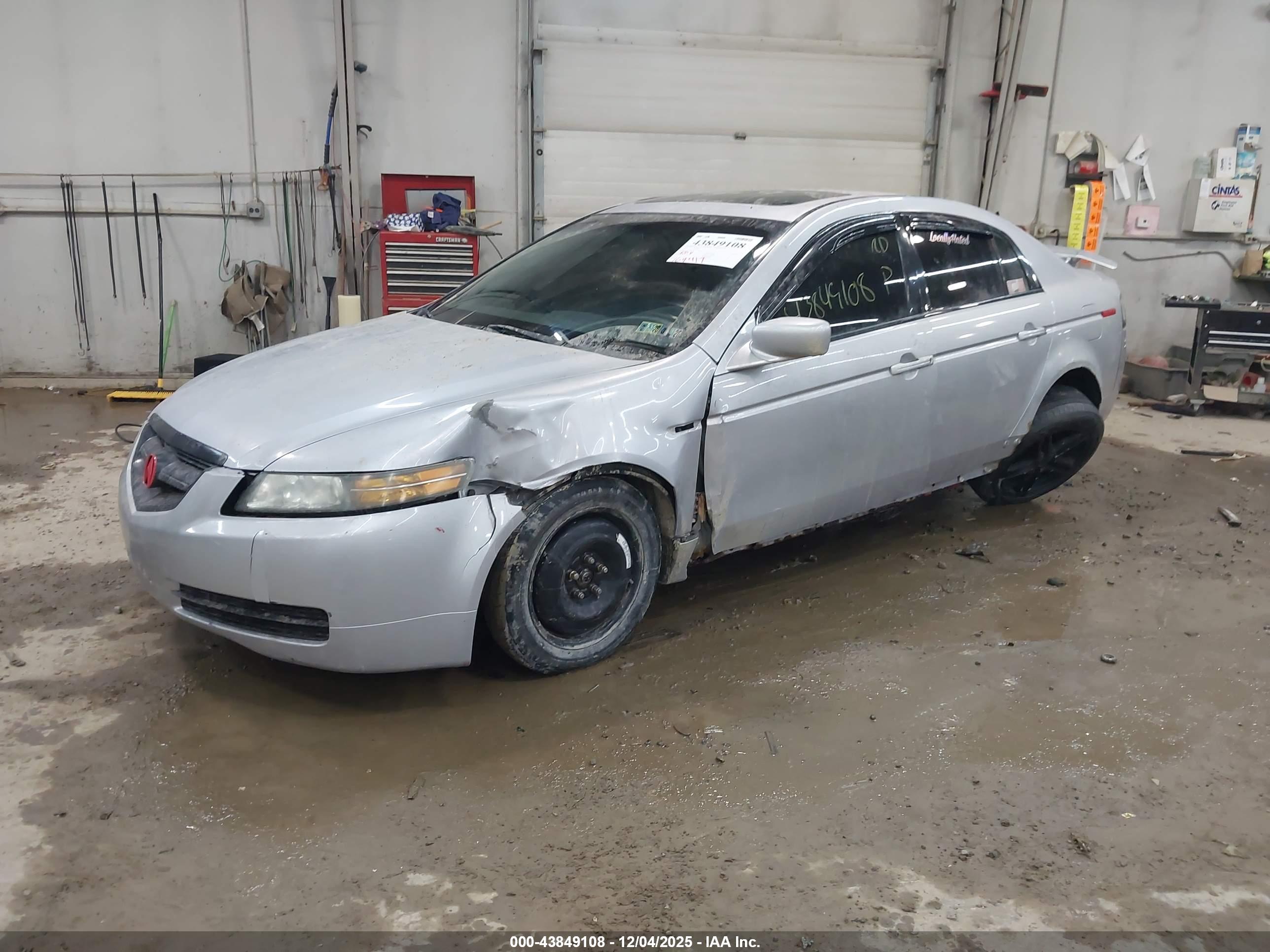 ACURA TL image 2