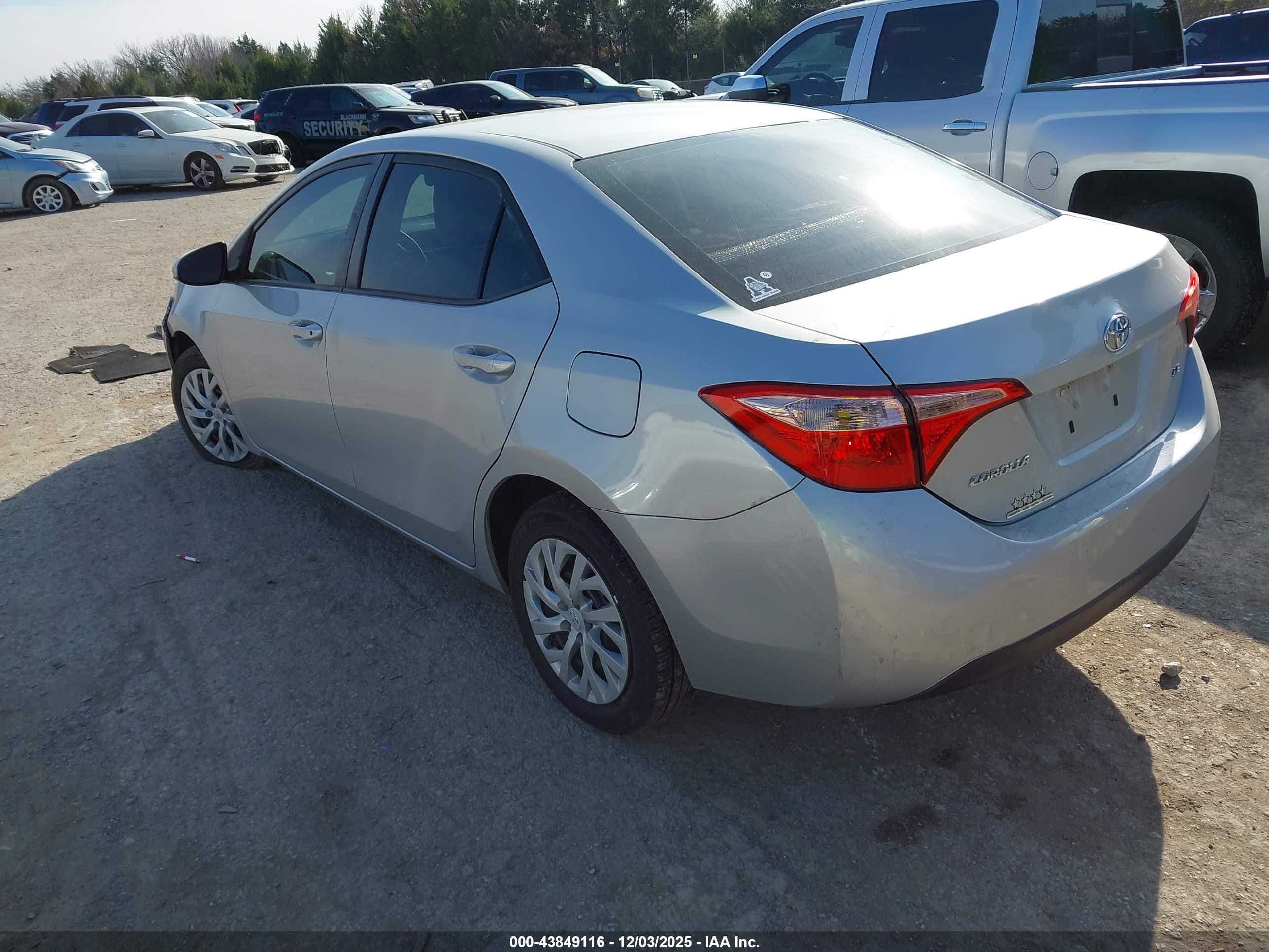 TOYOTA COROLLA image 3