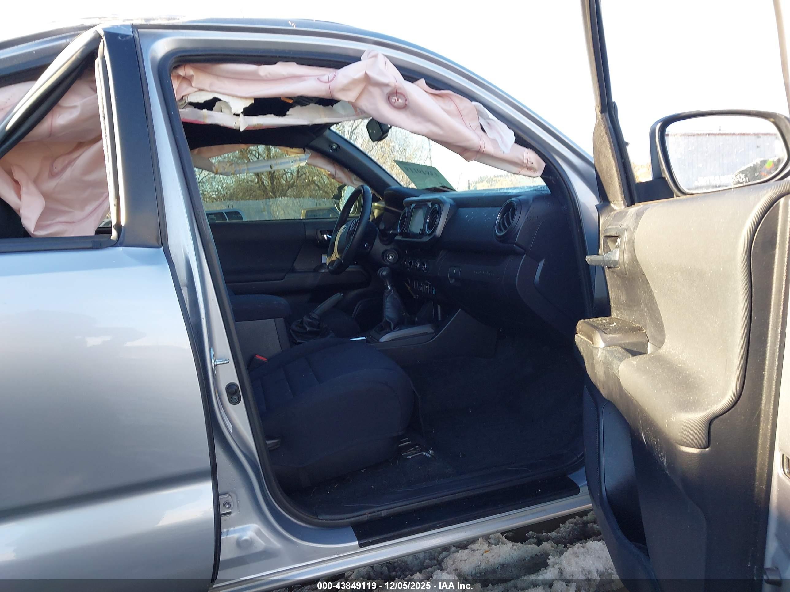 TOYOTA TACOMA image 5
