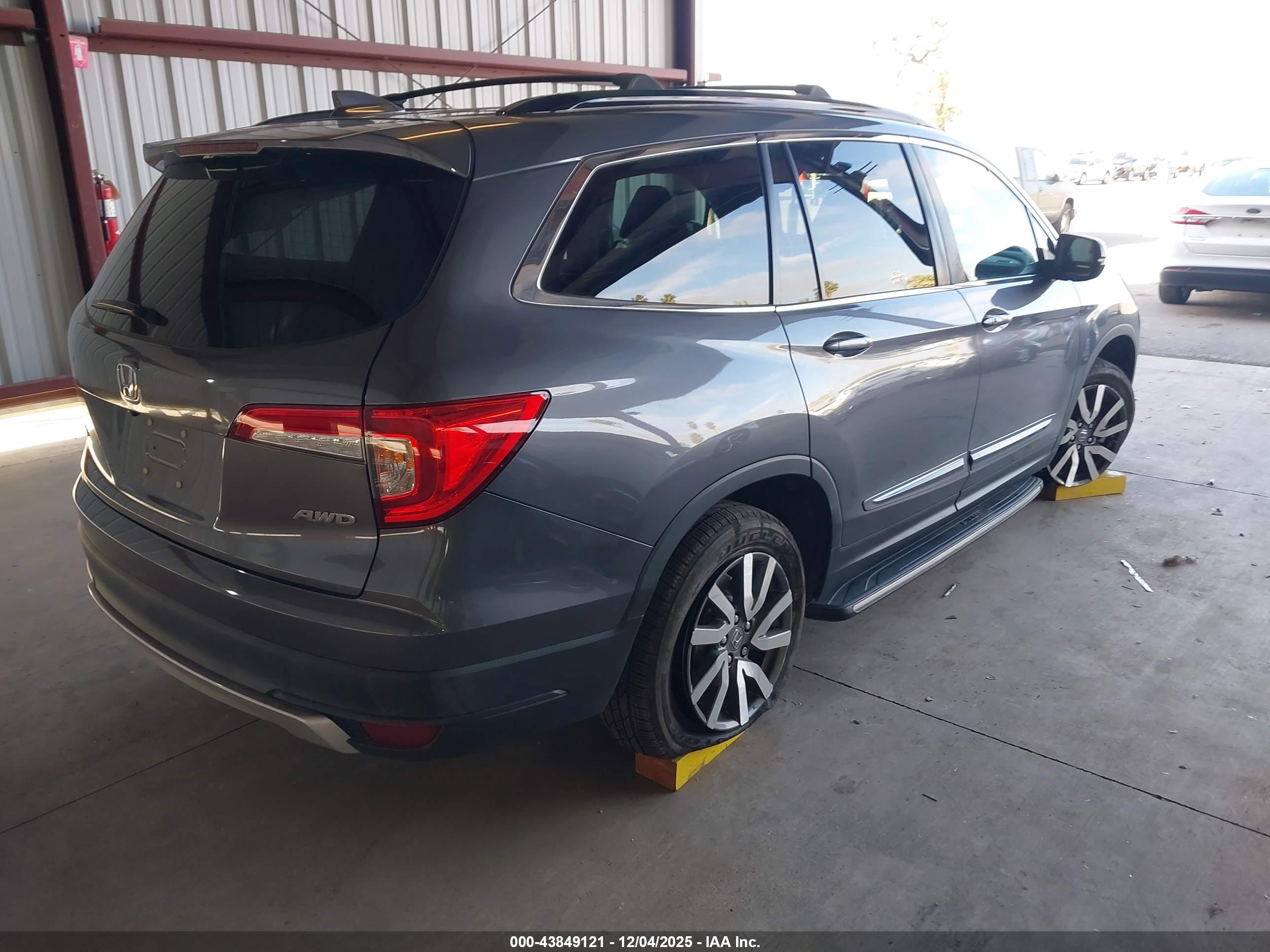HONDA PILOT image 4