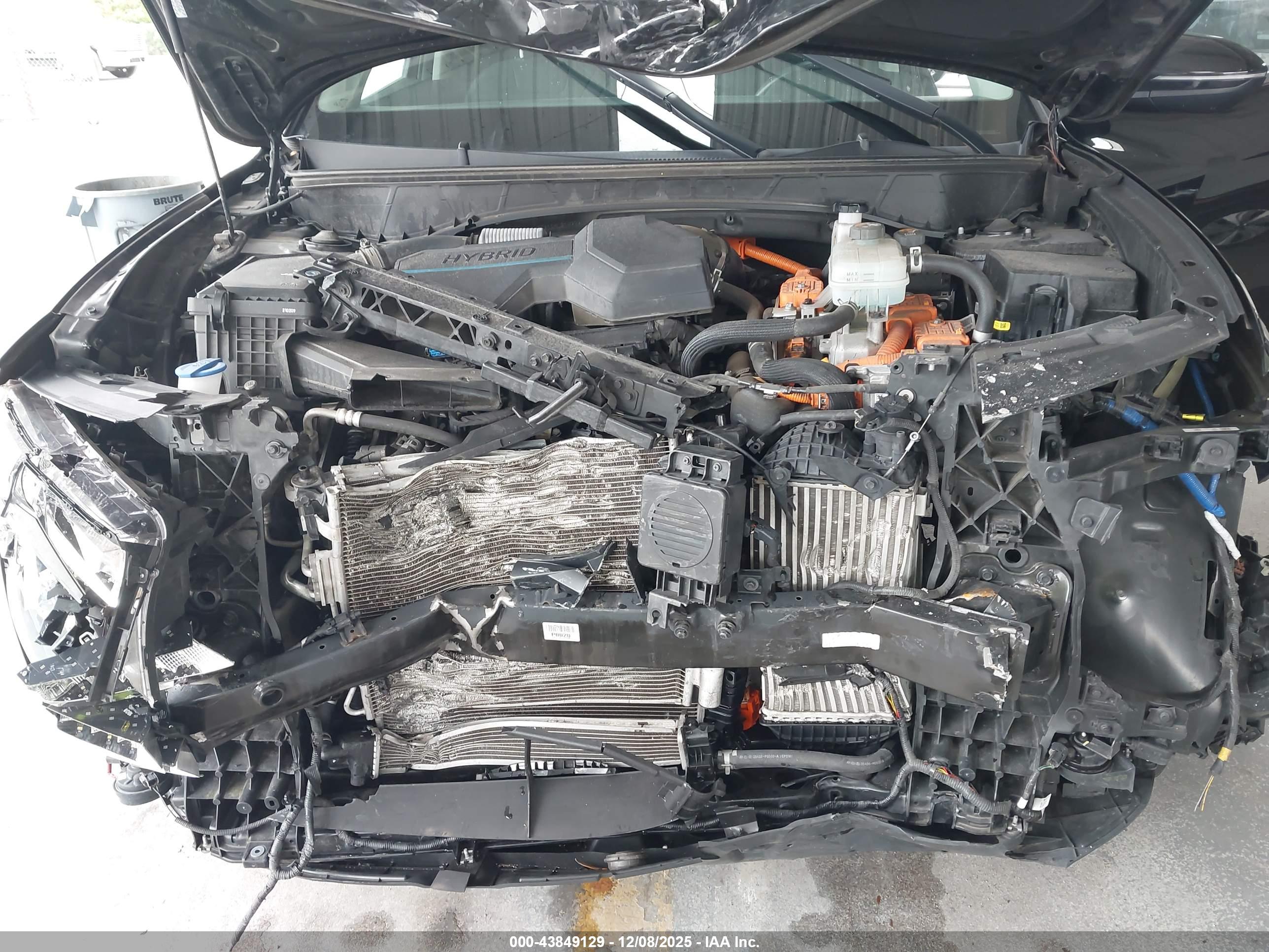 HYUNDAI TUCSON image 10