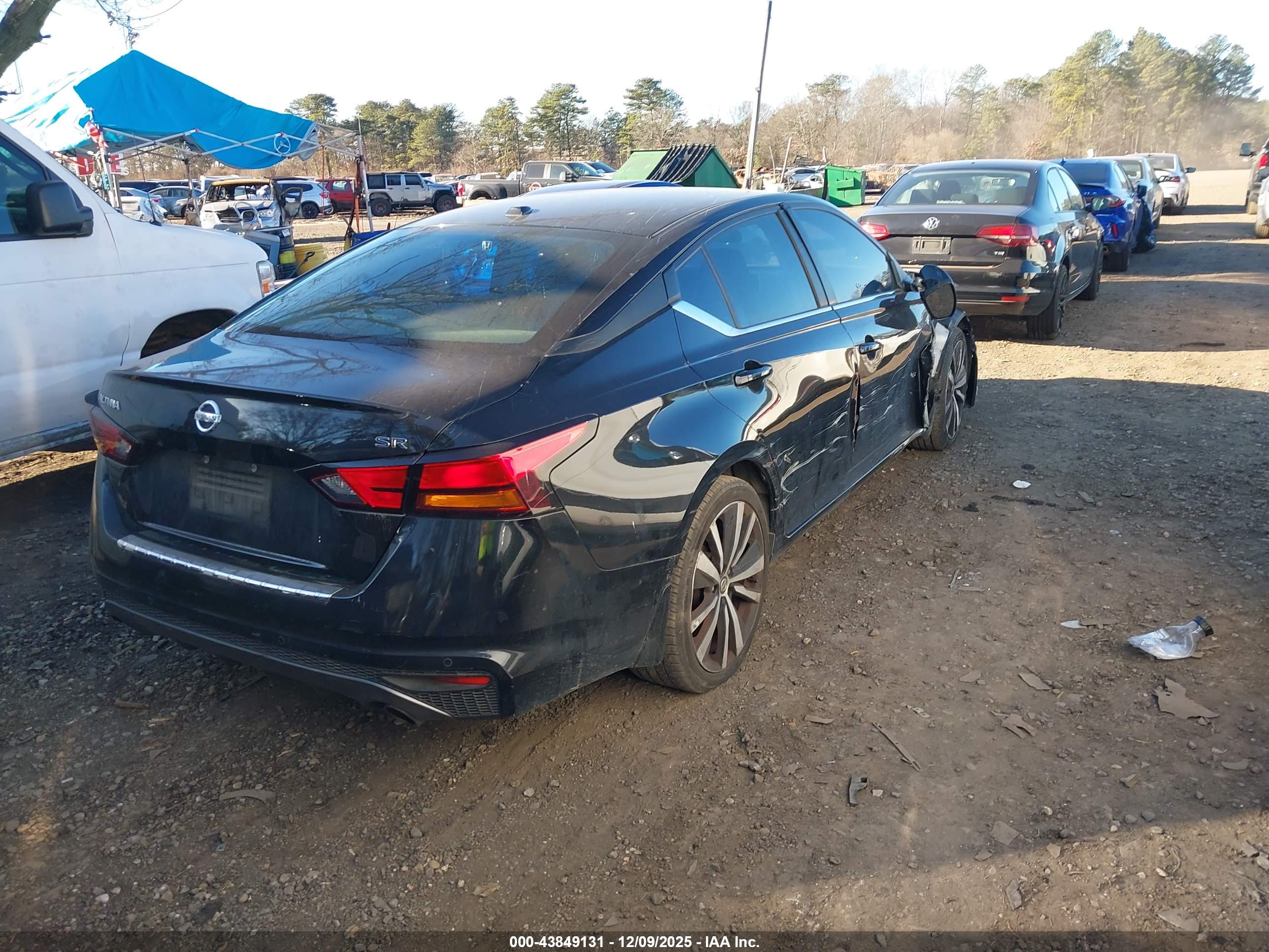 NISSAN ALTIMA image 4
