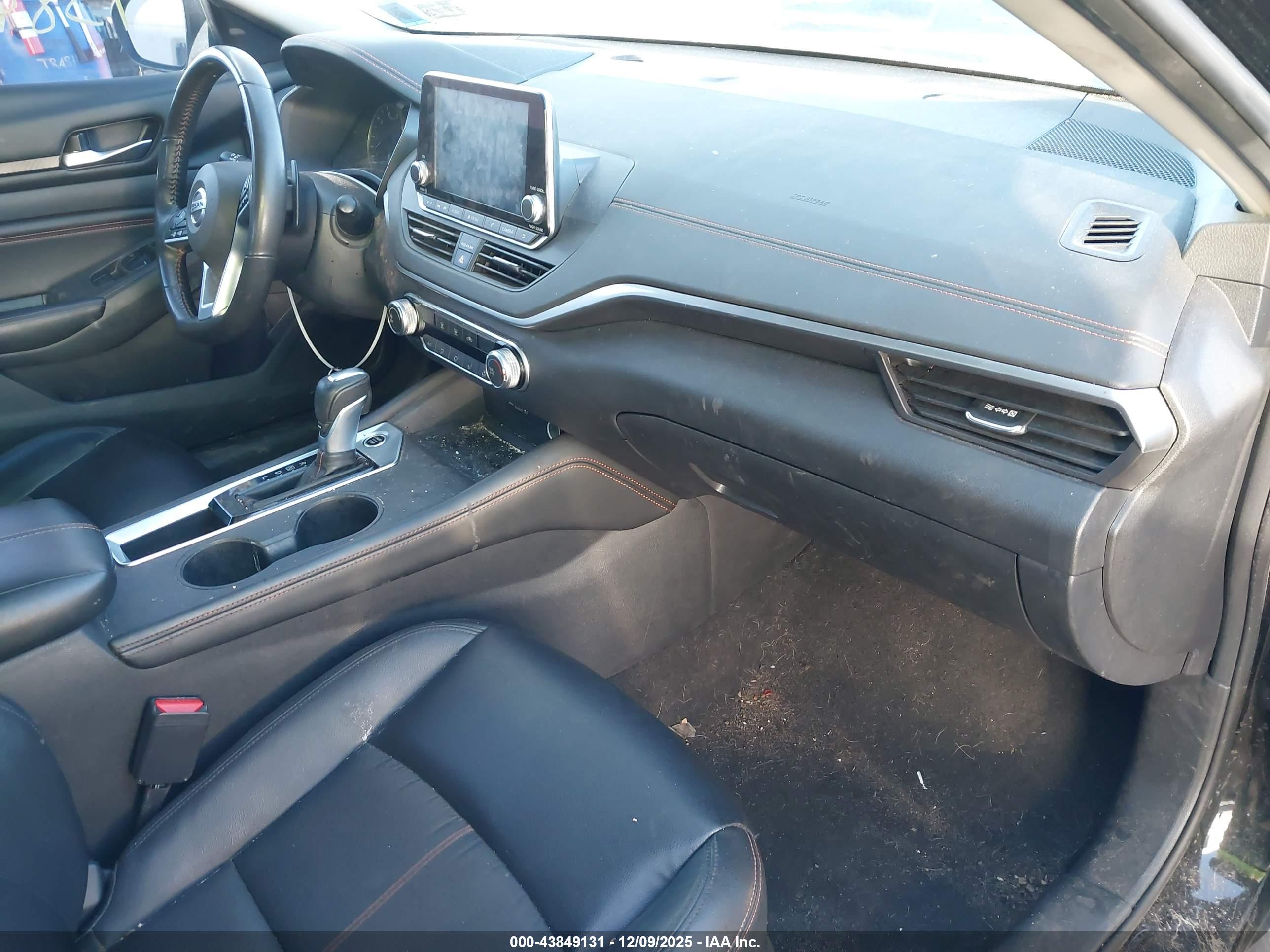 NISSAN ALTIMA image 5