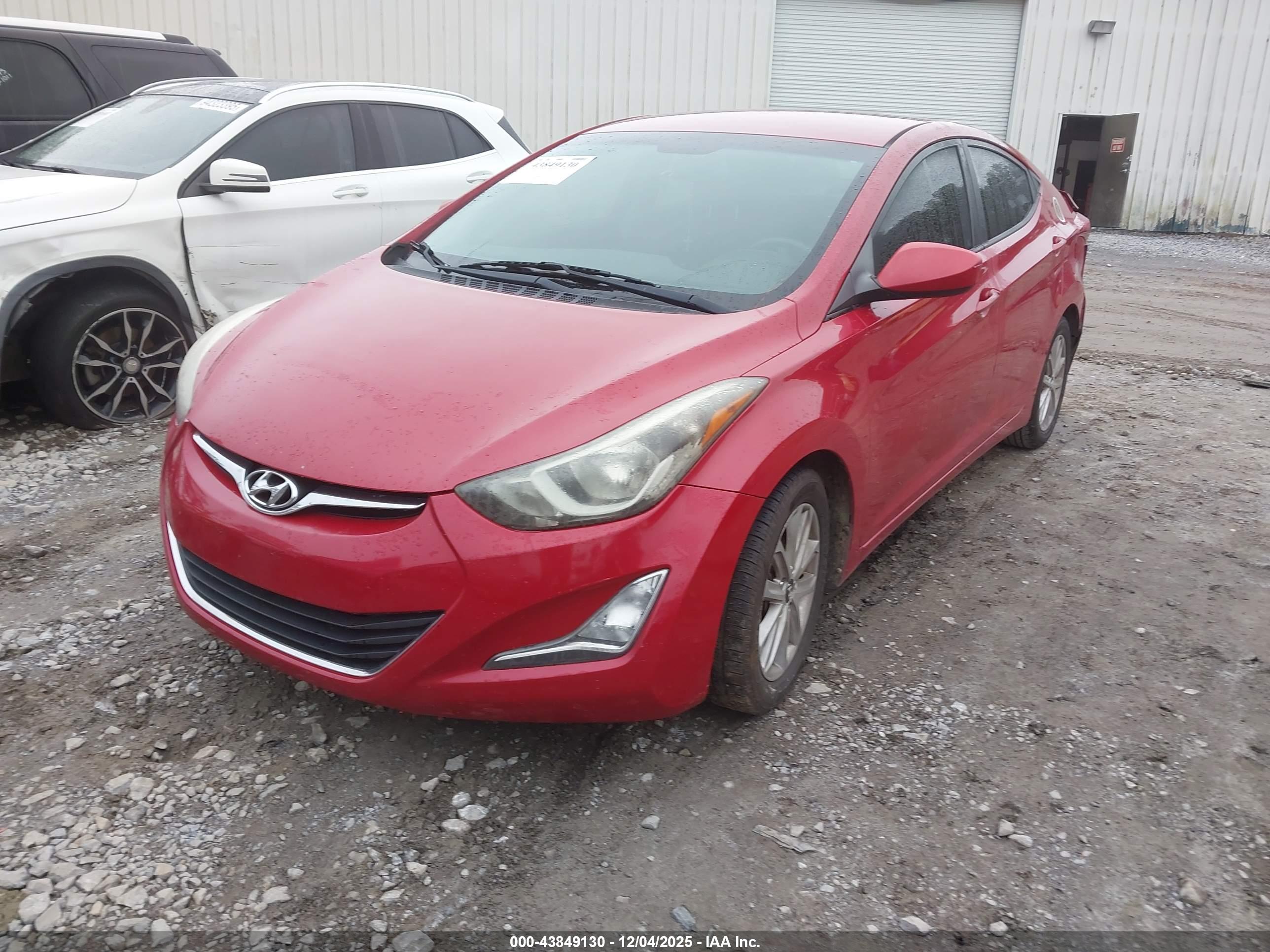 HYUNDAI ELANTRA image 2