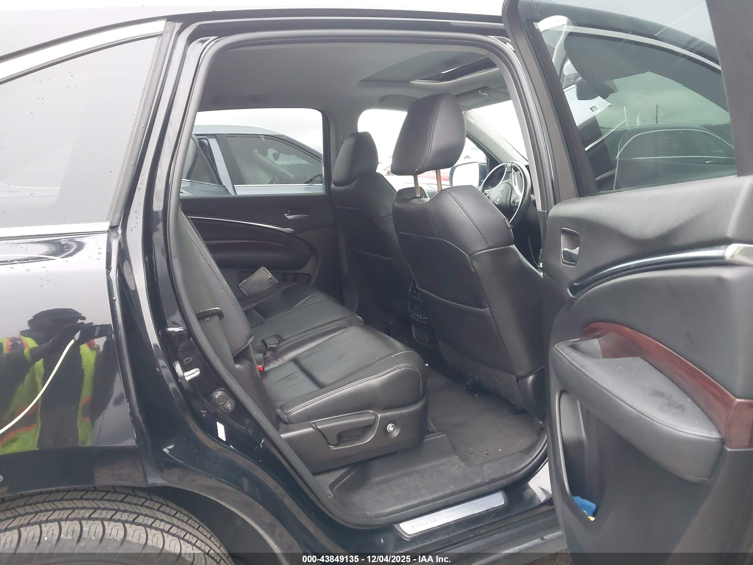 ACURA MDX image 8