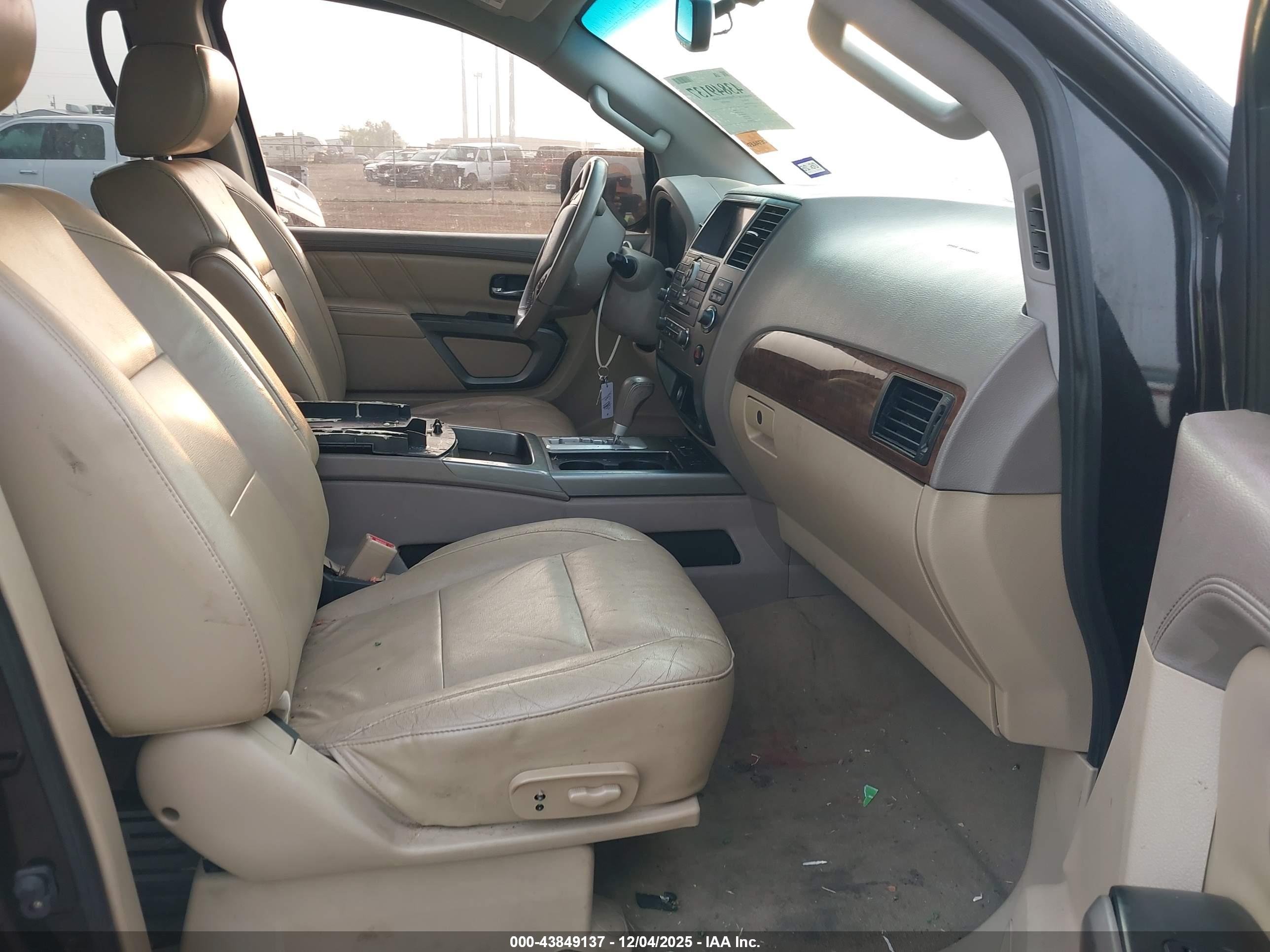 NISSAN ARMADA image 5