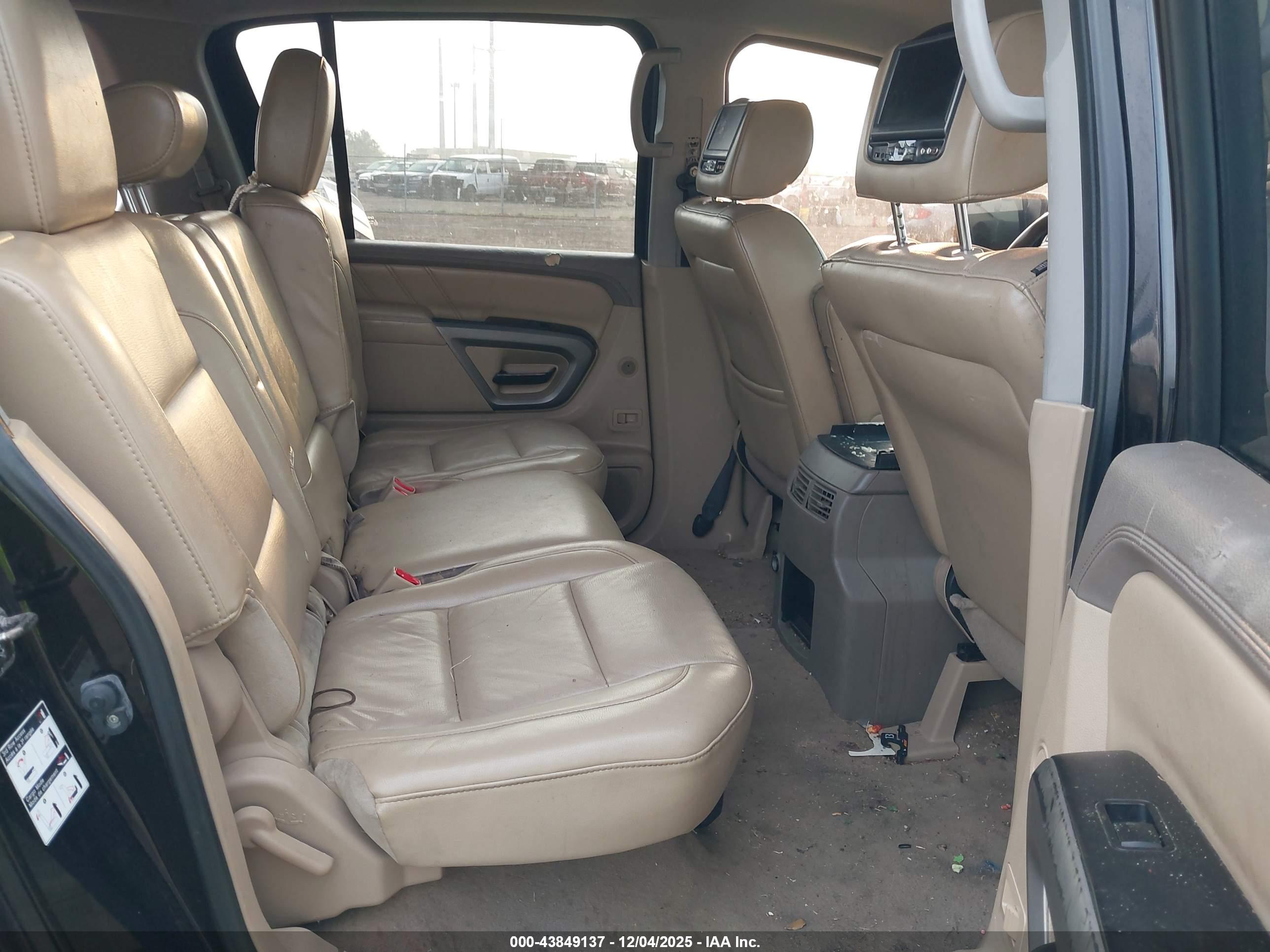 NISSAN ARMADA image 8