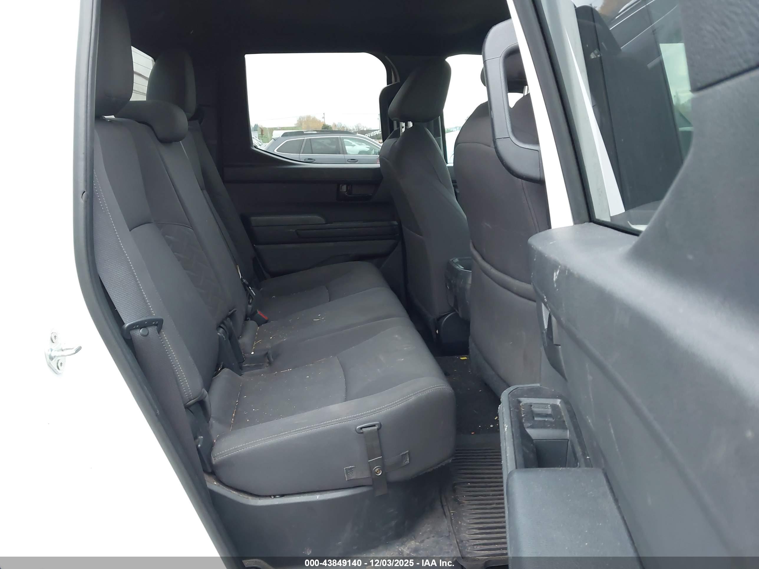 TOYOTA TACOMA image 8