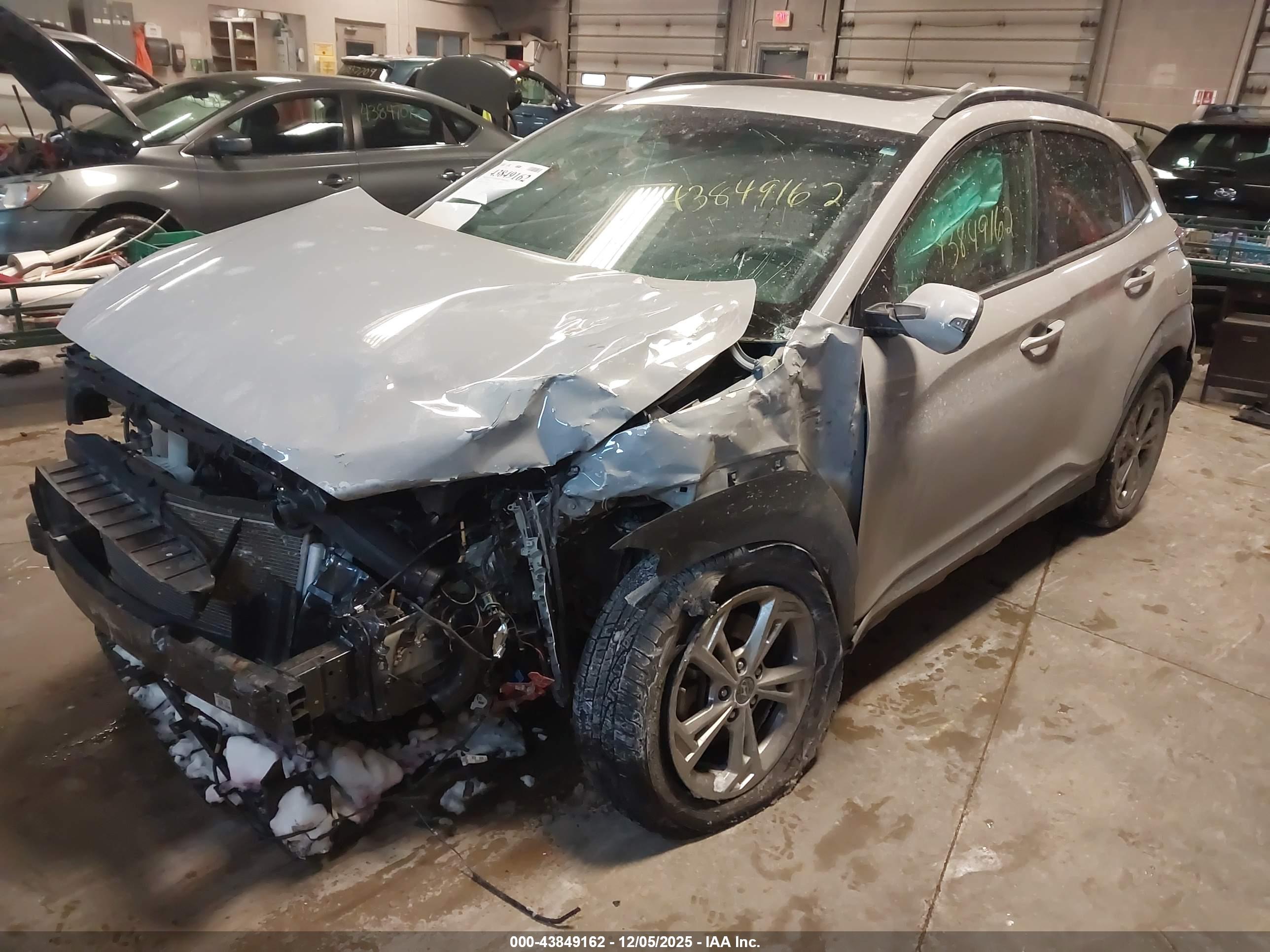 HYUNDAI KONA image 2