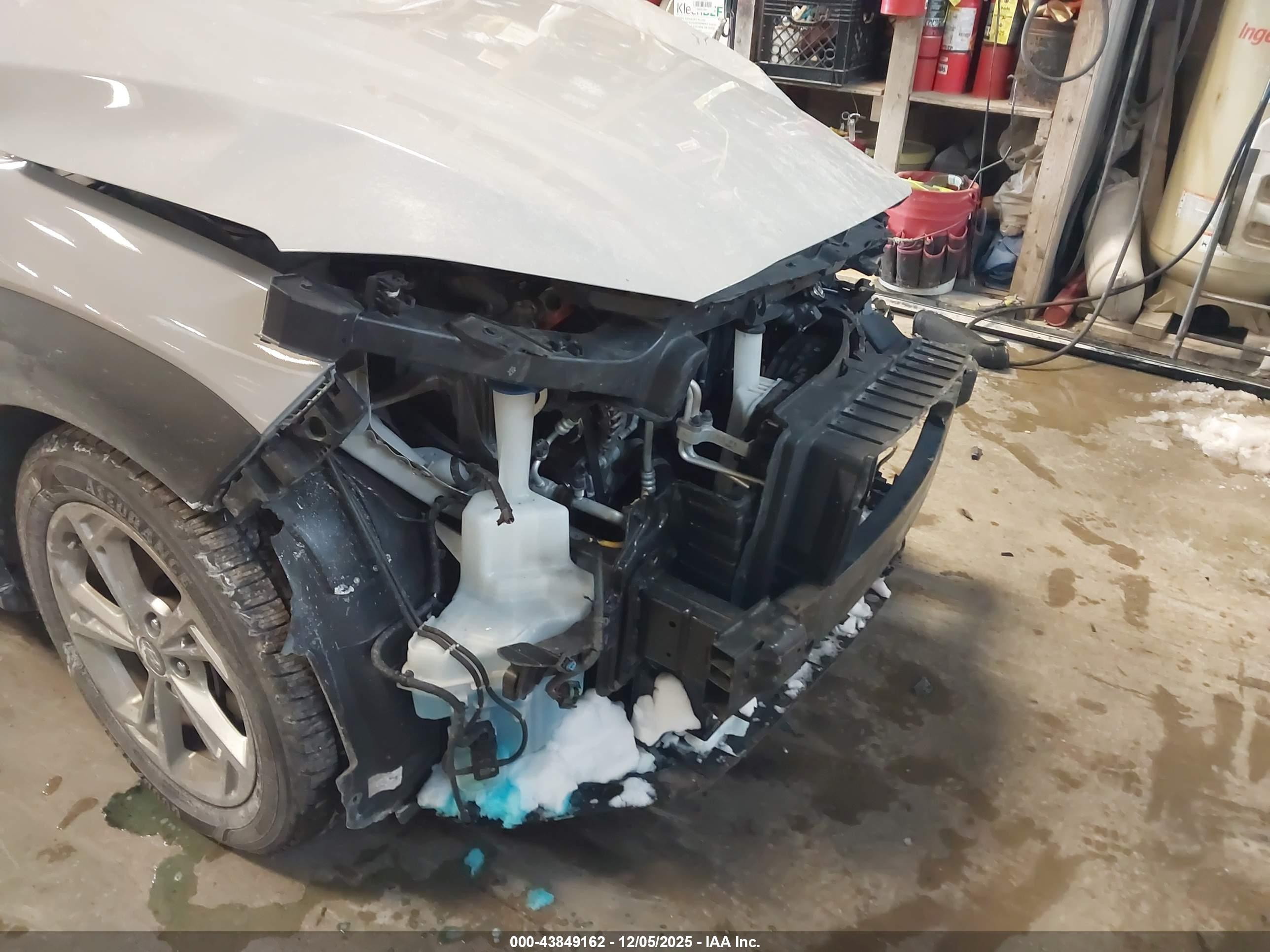 HYUNDAI KONA image 6