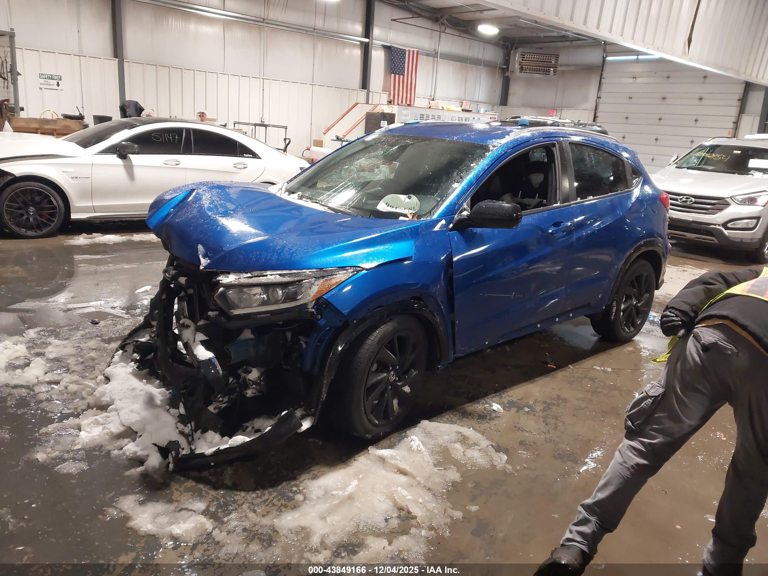 HONDA HR-V image 2
