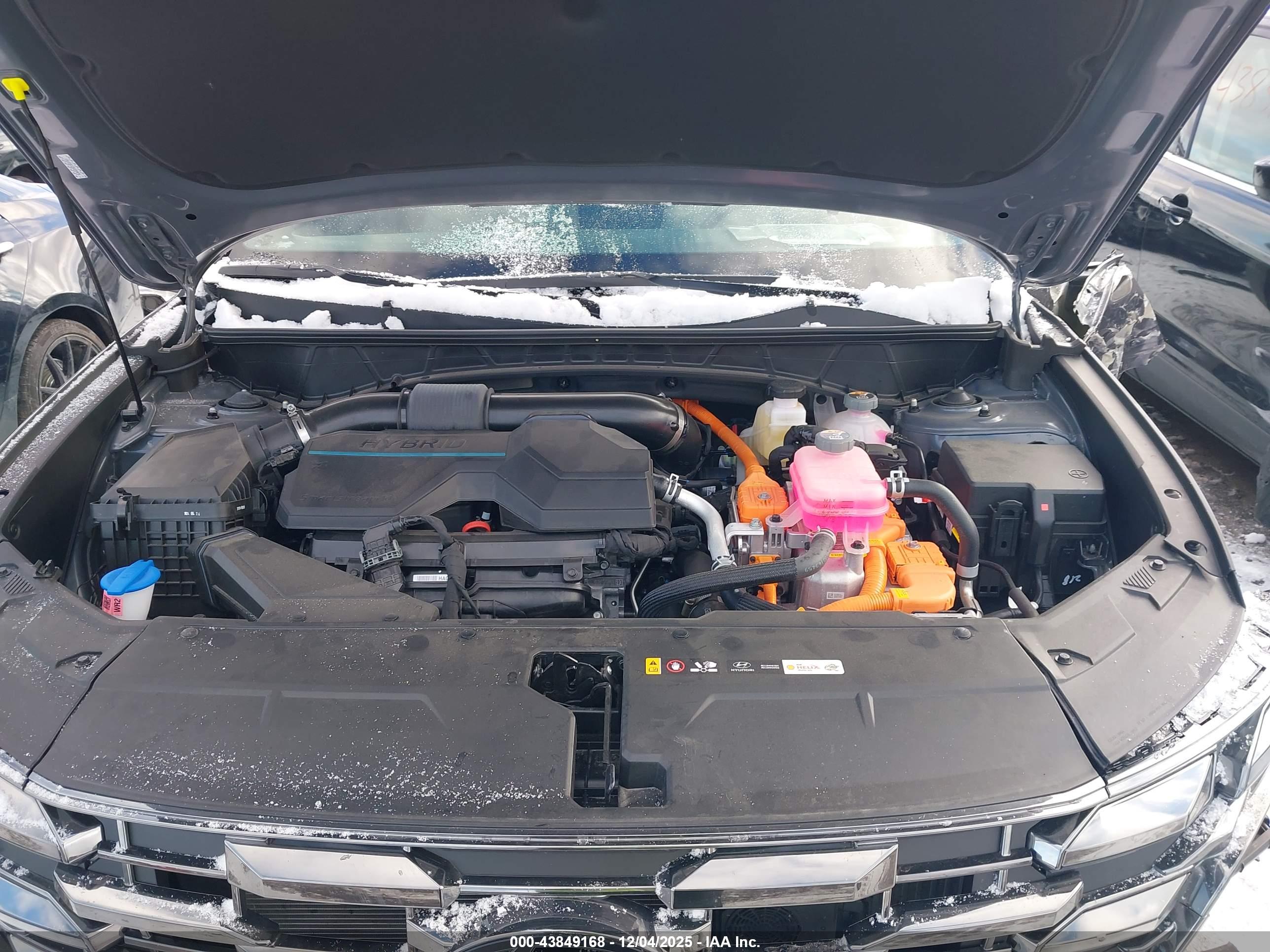 HYUNDAI TUCSON image 10