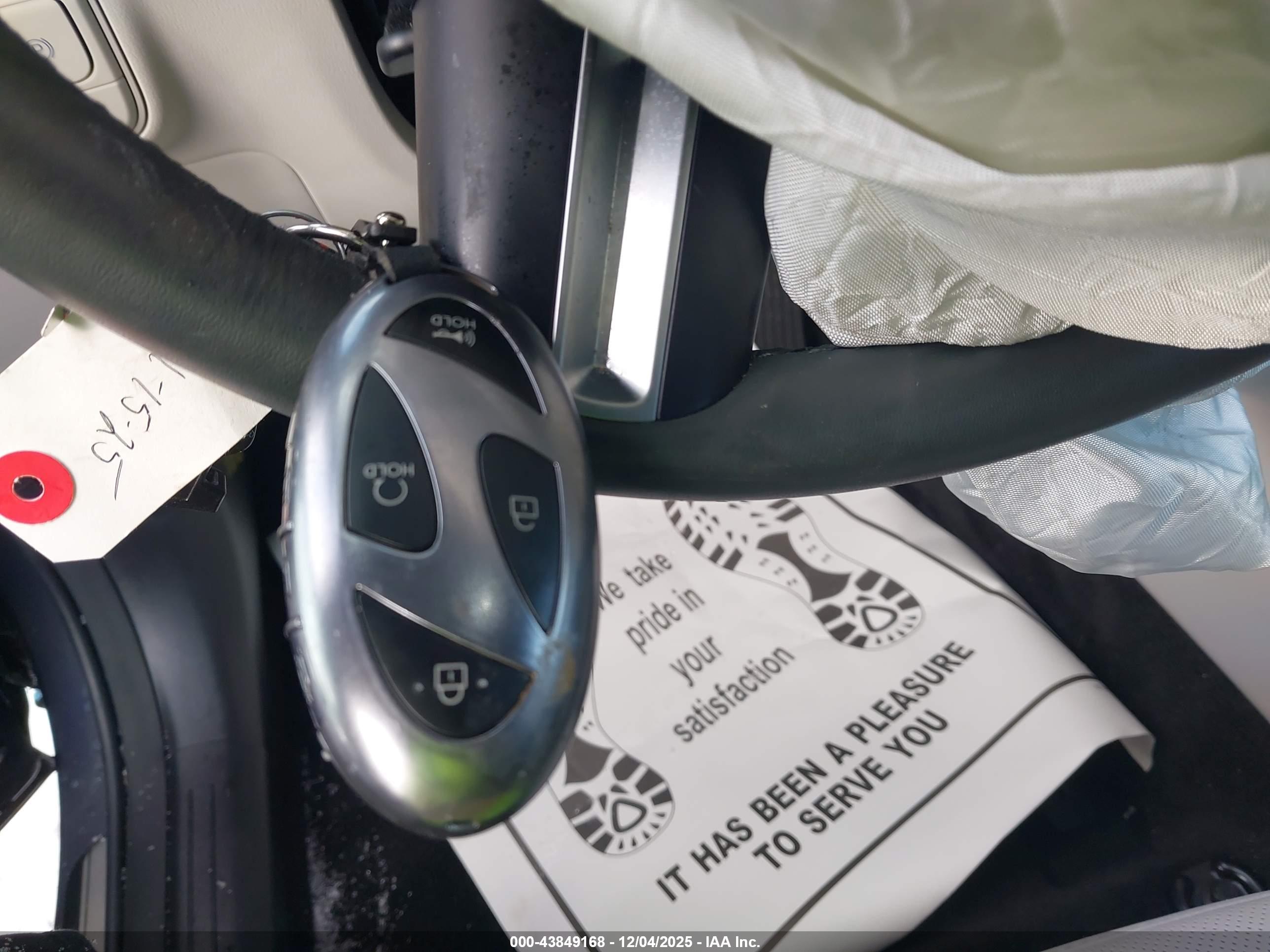 HYUNDAI TUCSON image 11