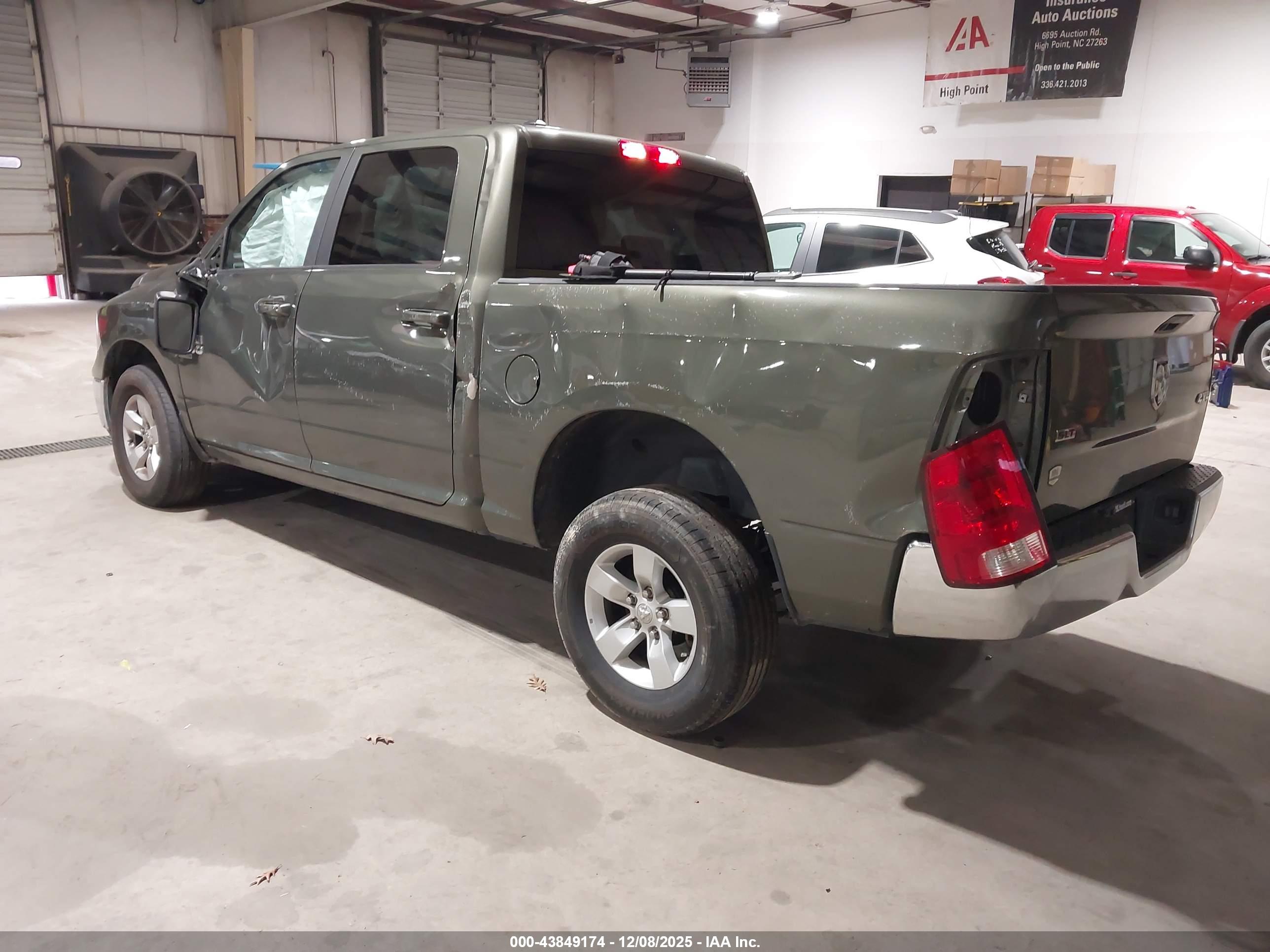 RAM 1500 image 3
