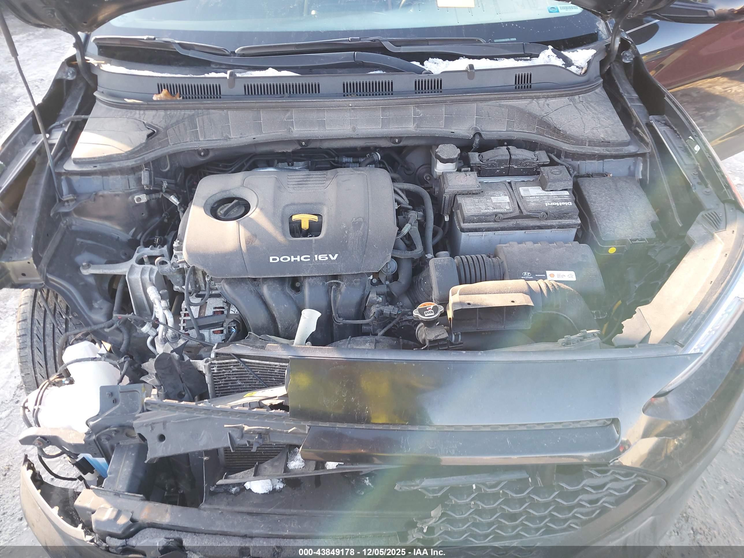 HYUNDAI KONA image 10
