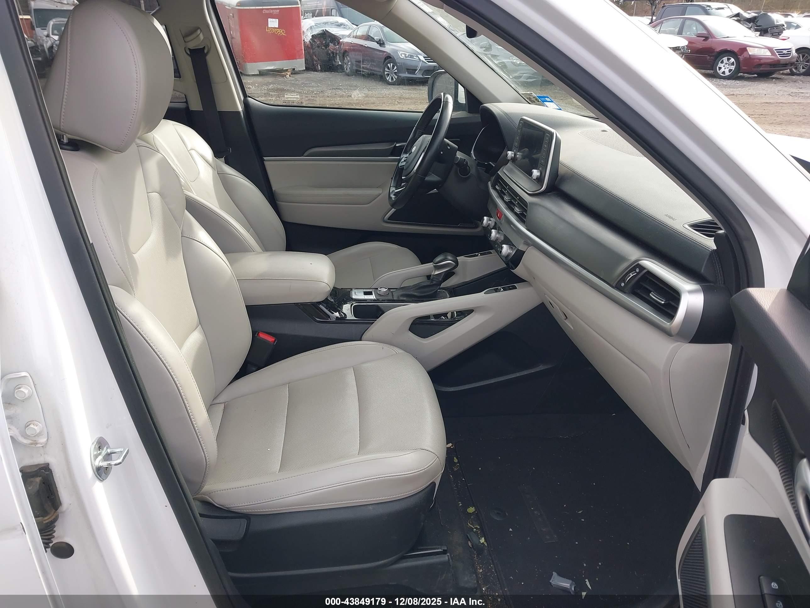 KIA TELLURIDE image 5