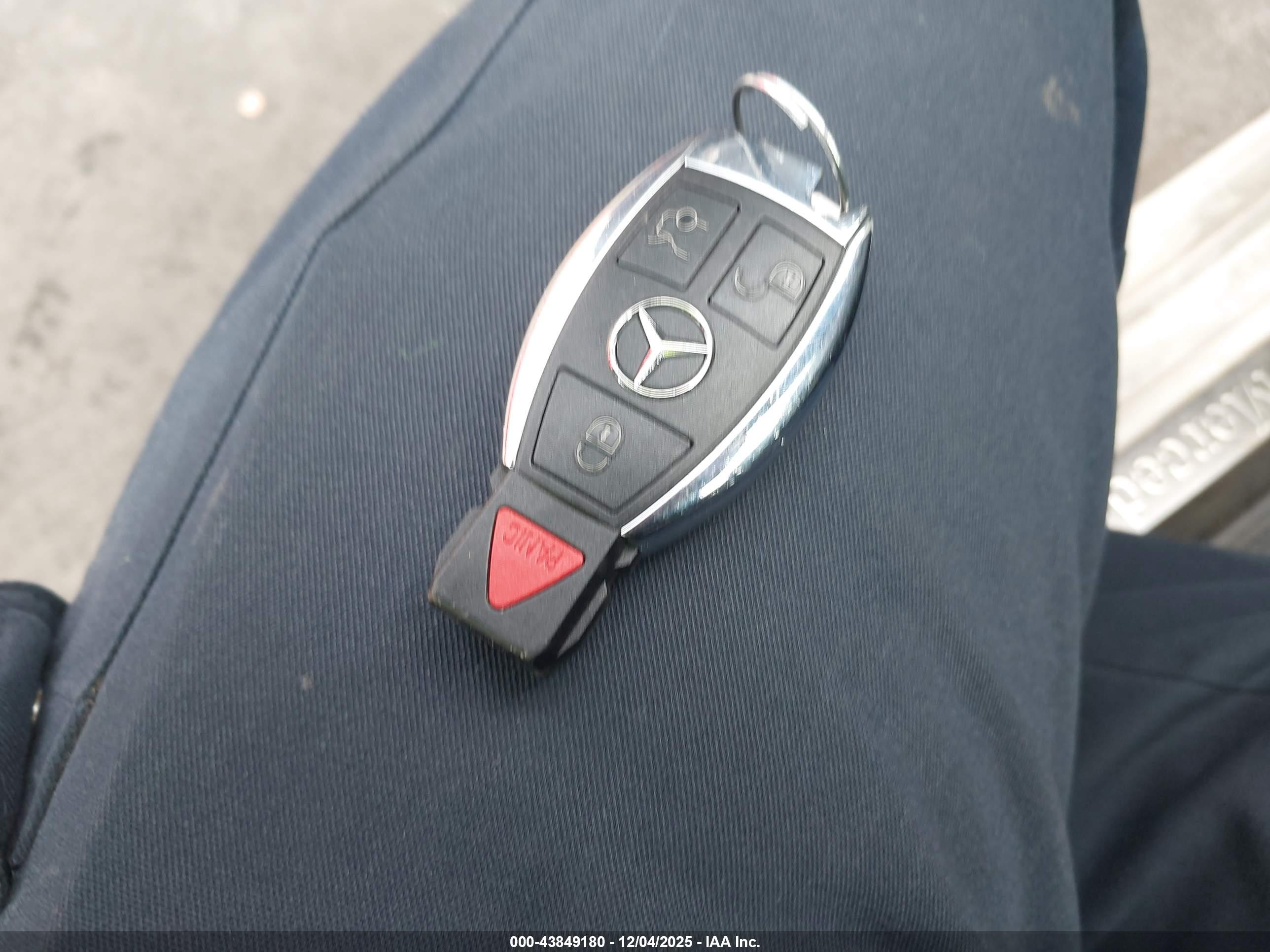 MERCEDES-BENZ CLA image 11