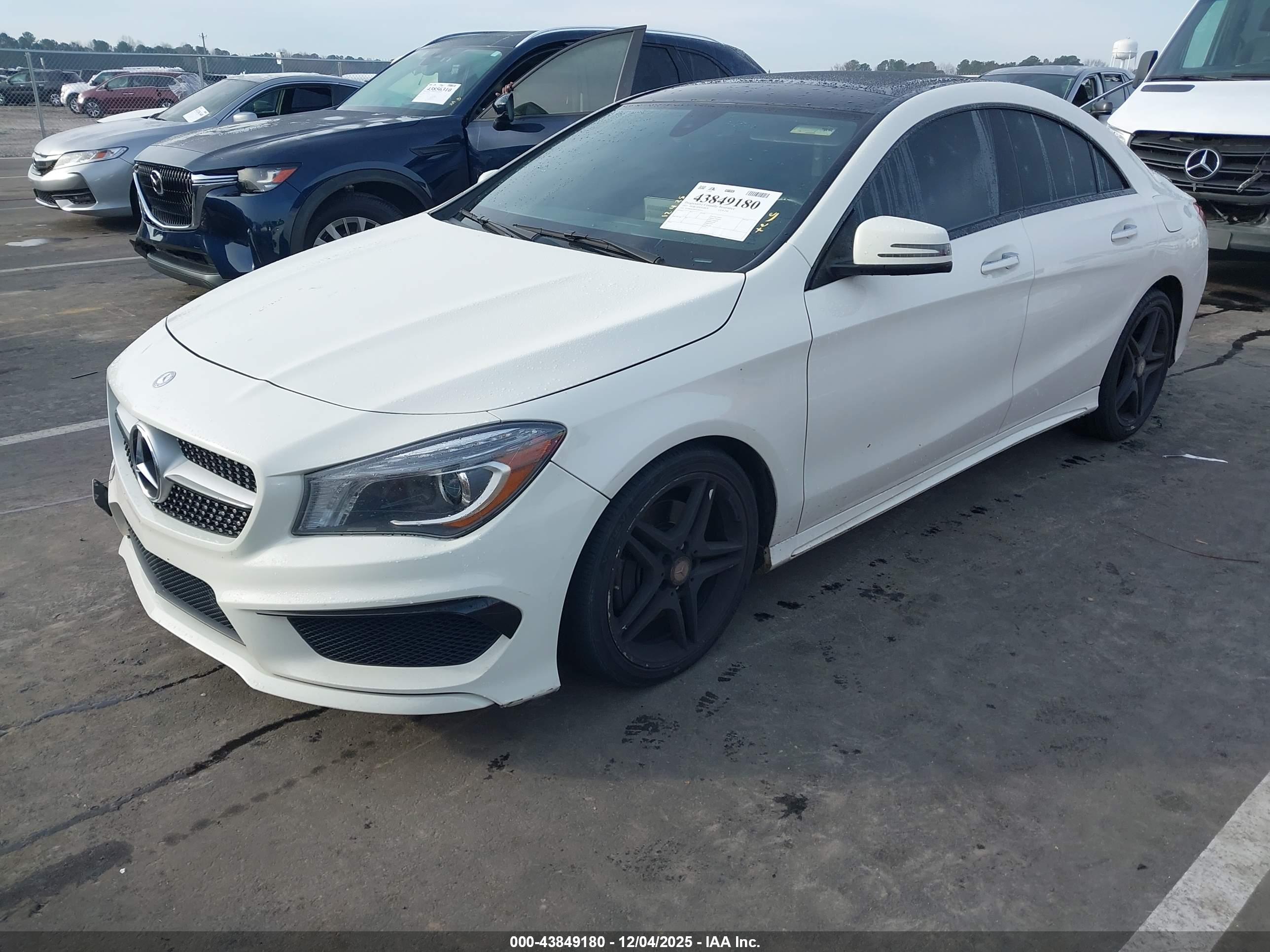 MERCEDES-BENZ CLA image 2