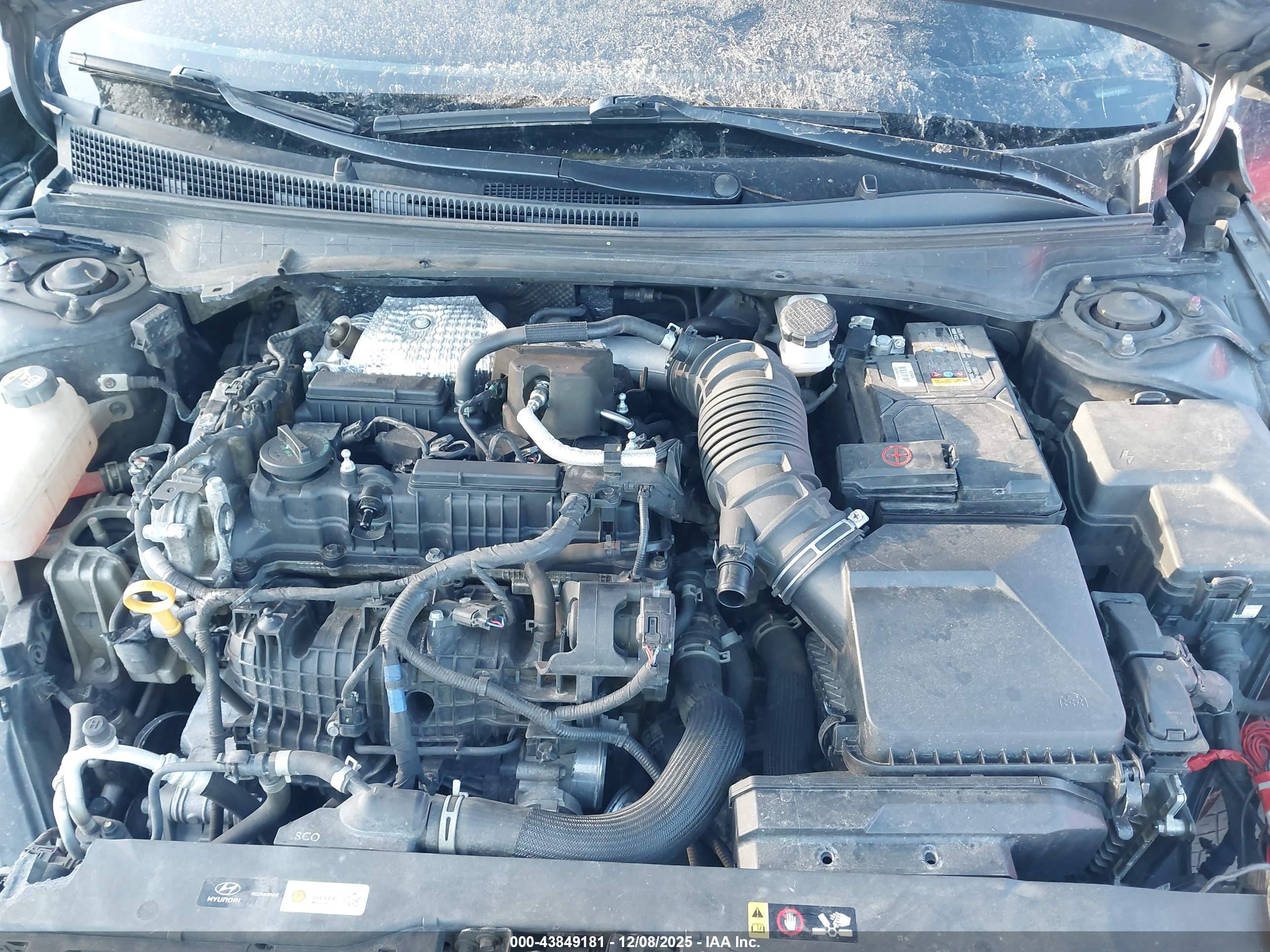 HYUNDAI ELANTRA image 10