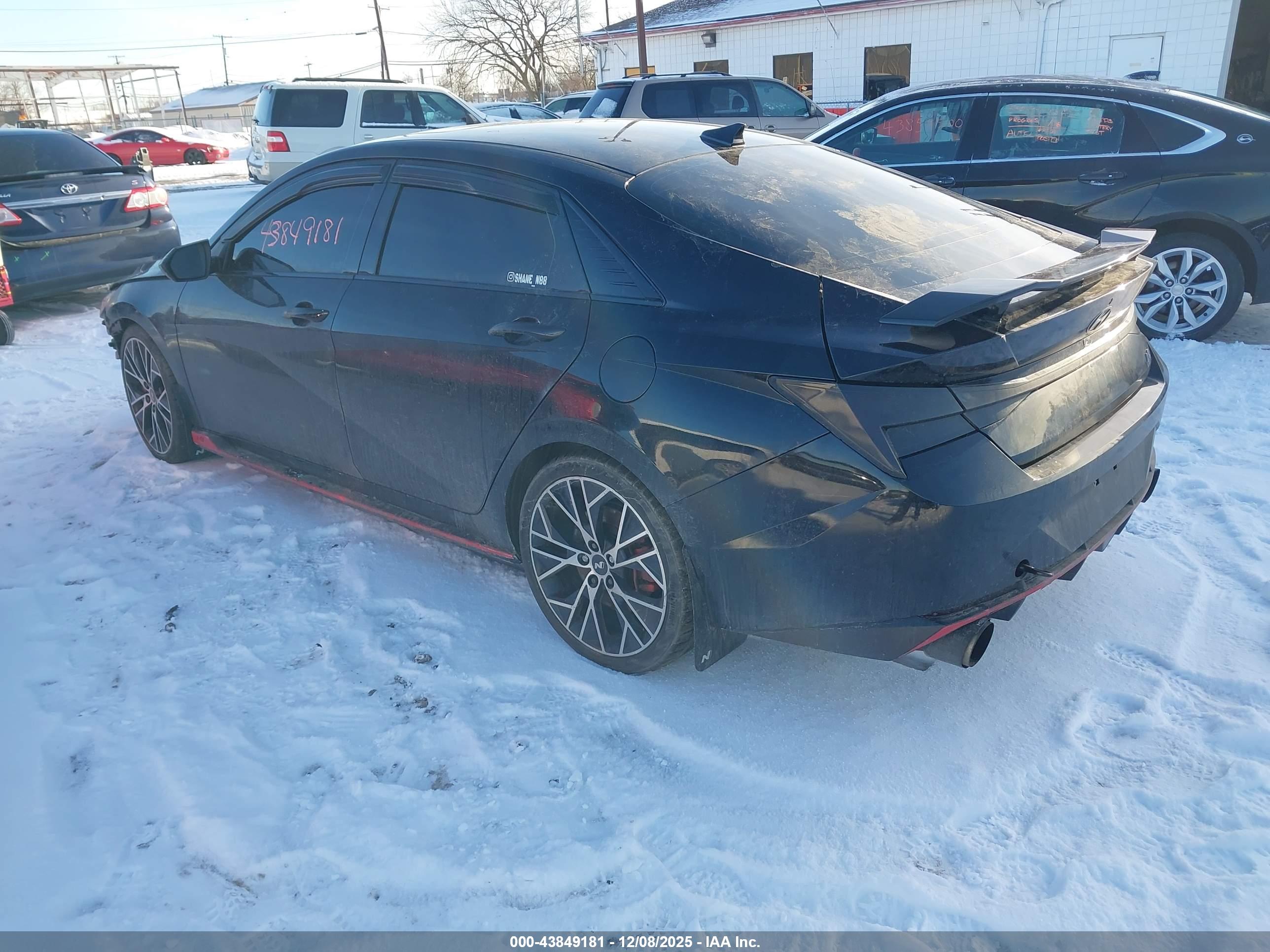 HYUNDAI ELANTRA image 3