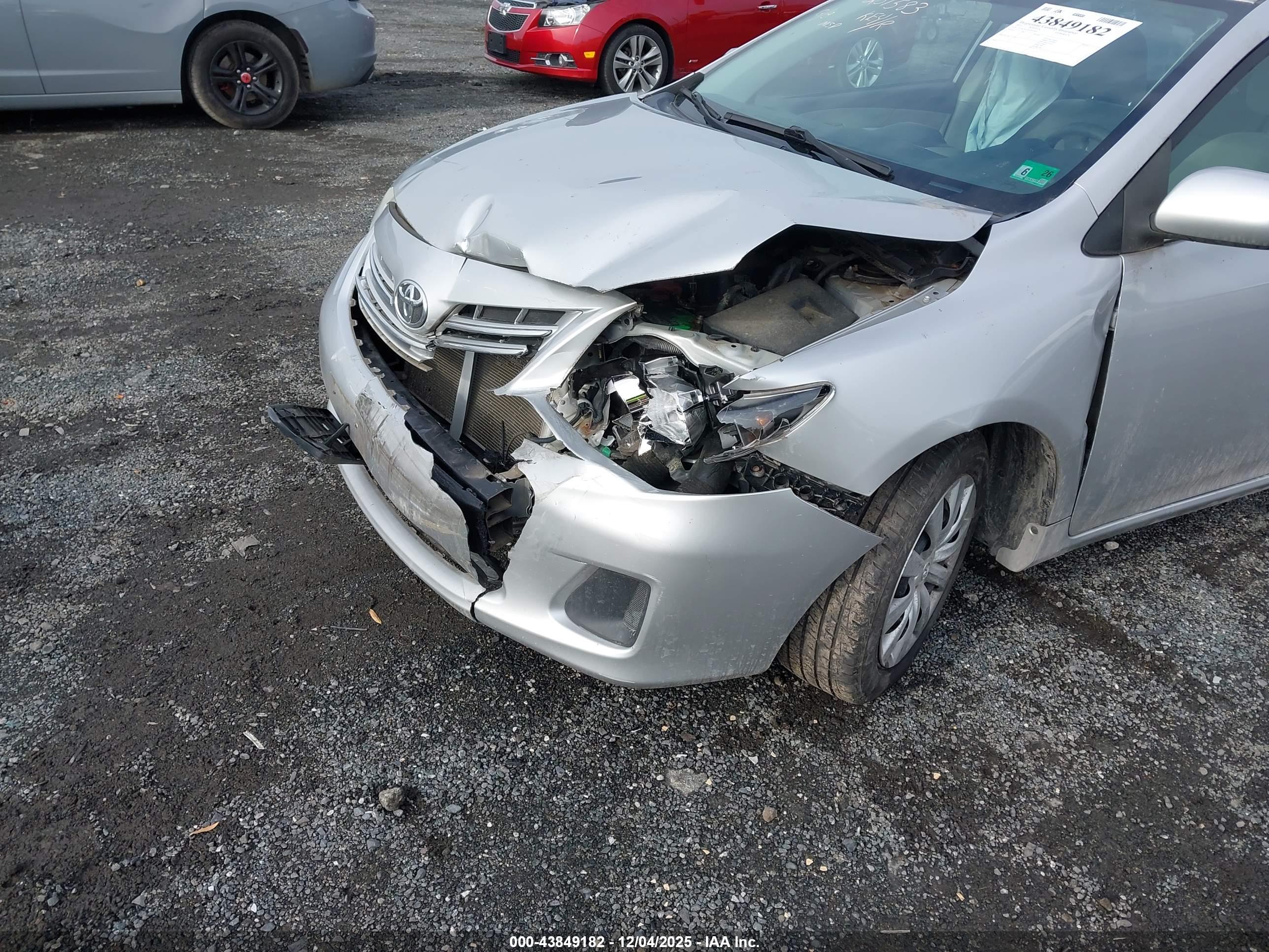 TOYOTA COROLLA image 6