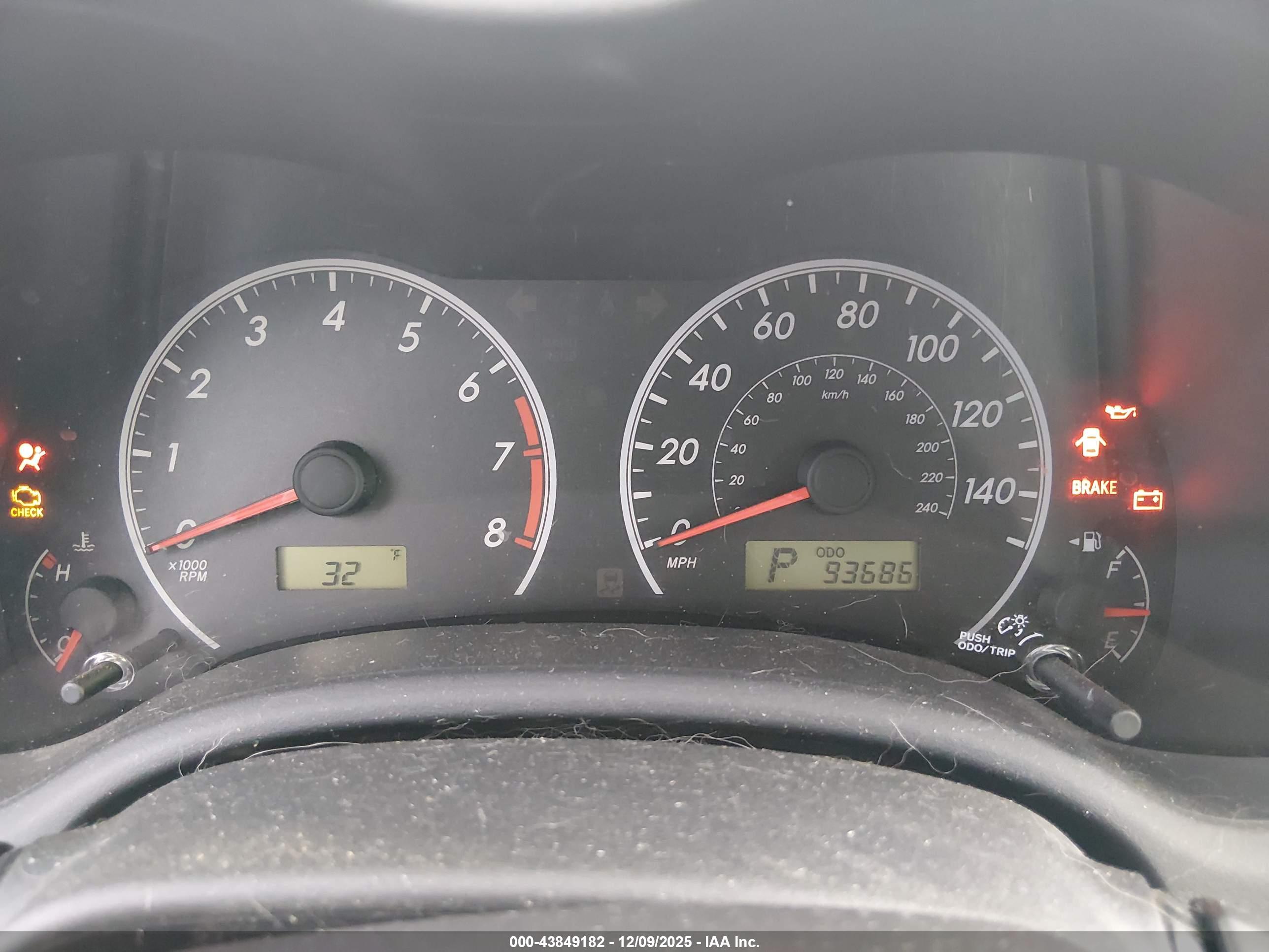 TOYOTA COROLLA image 7