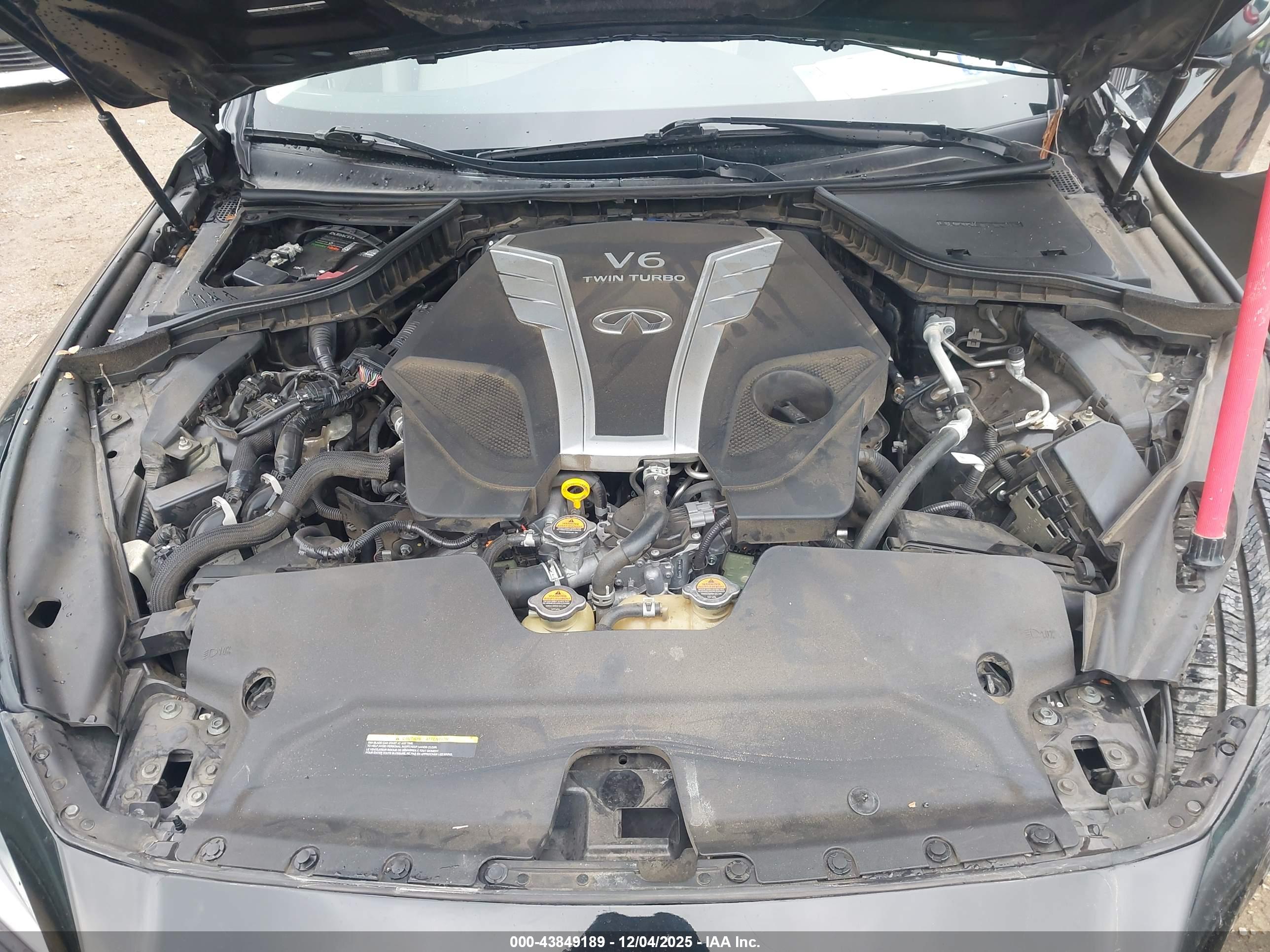 INFINITI Q50 image 10