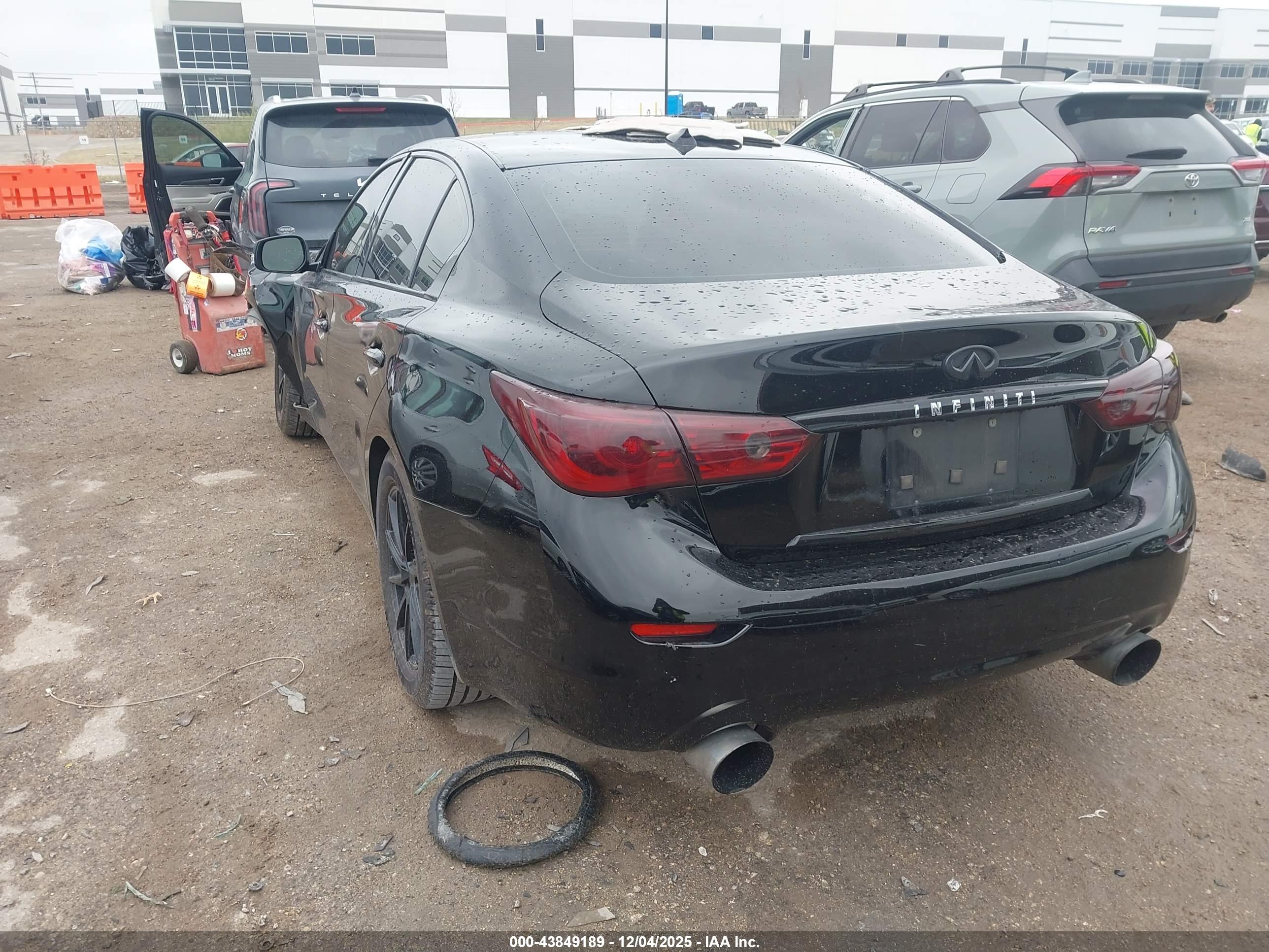 INFINITI Q50 image 3