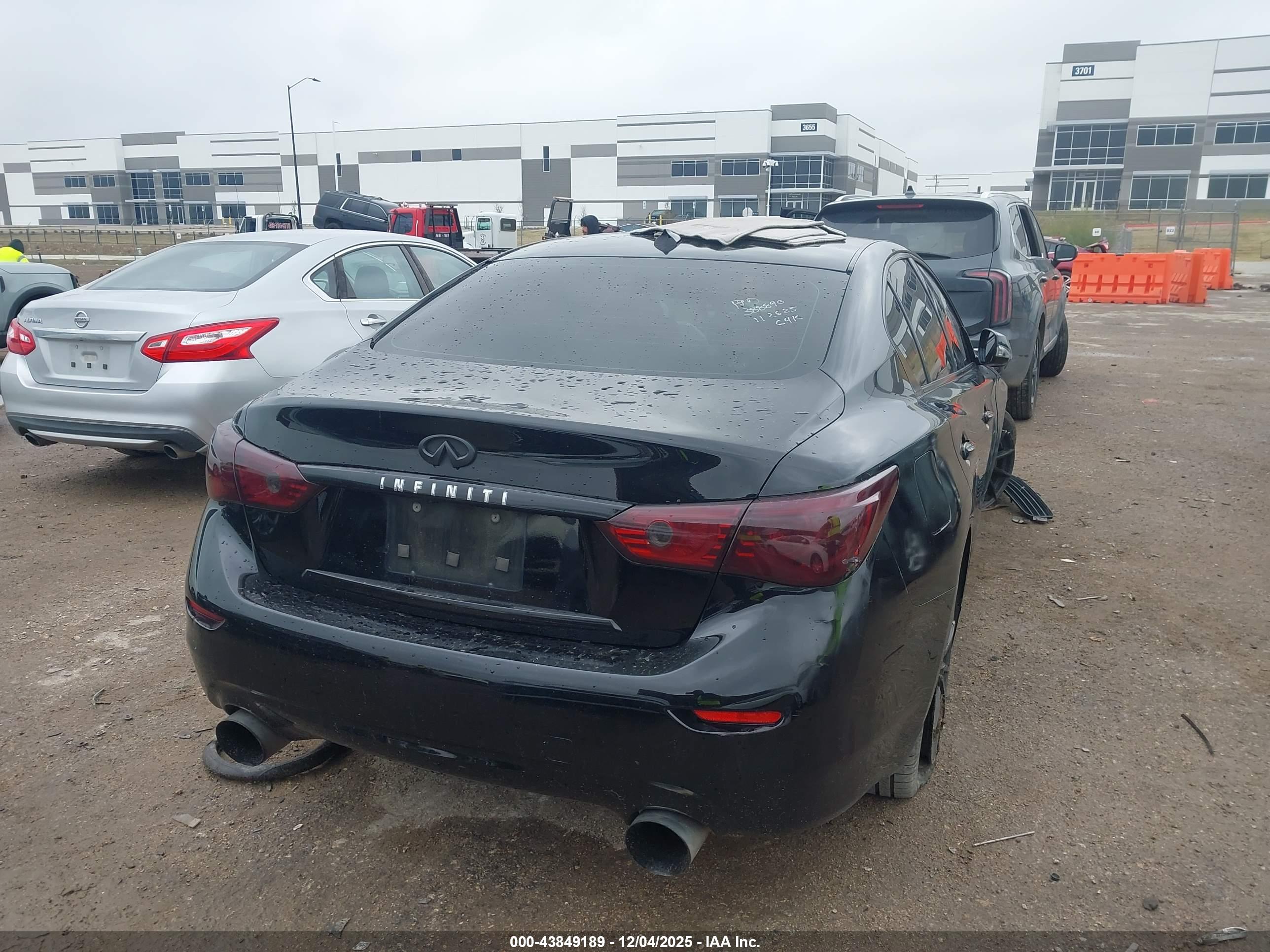 INFINITI Q50 image 4