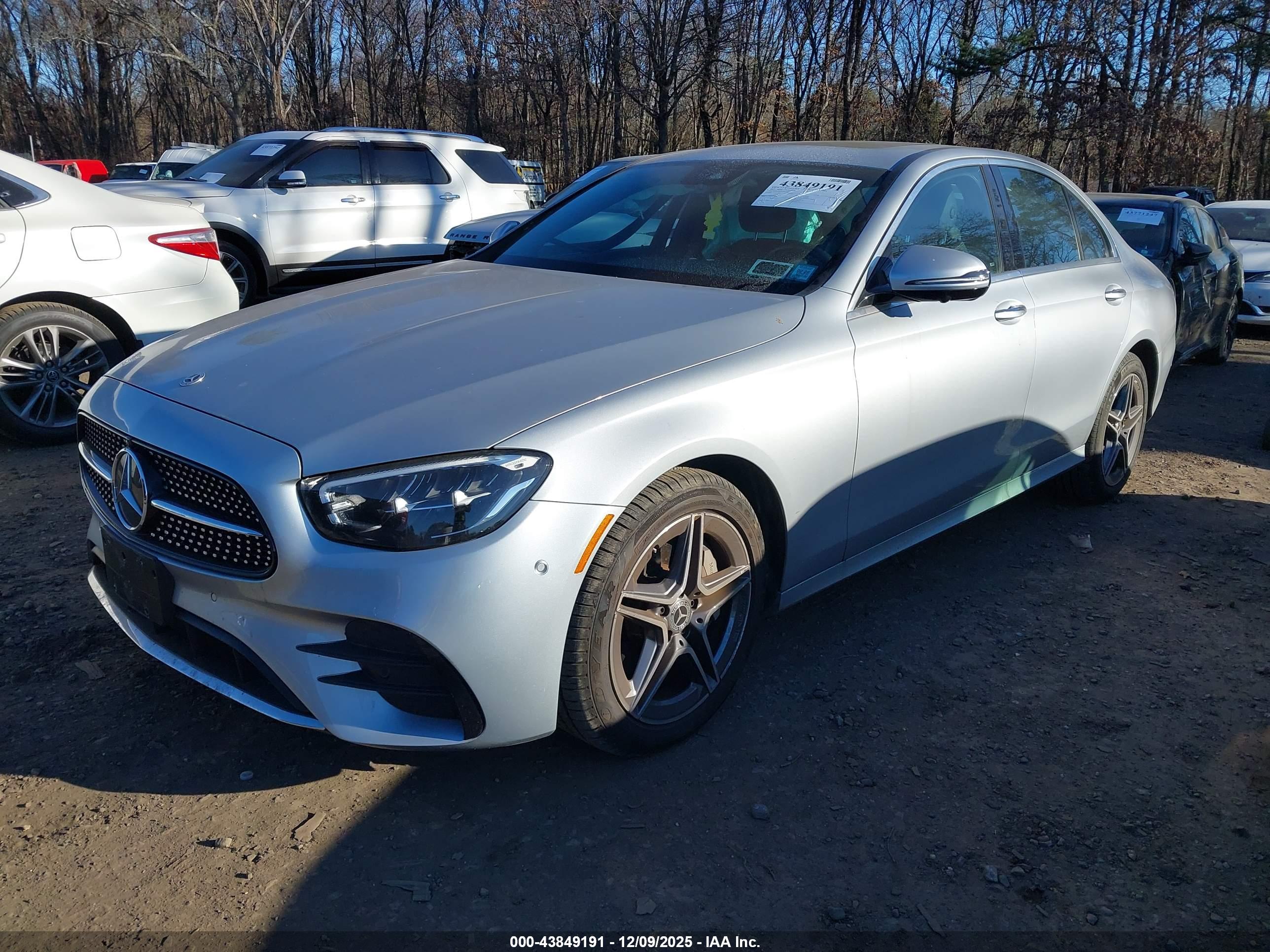 MERCEDES-BENZ E image 2