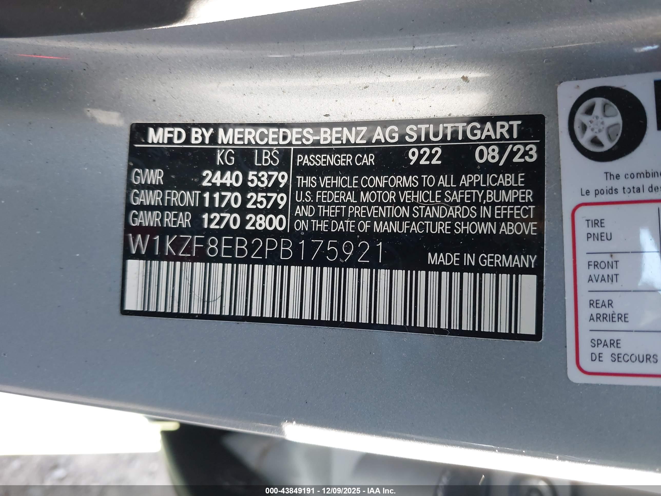 MERCEDES-BENZ E image 9