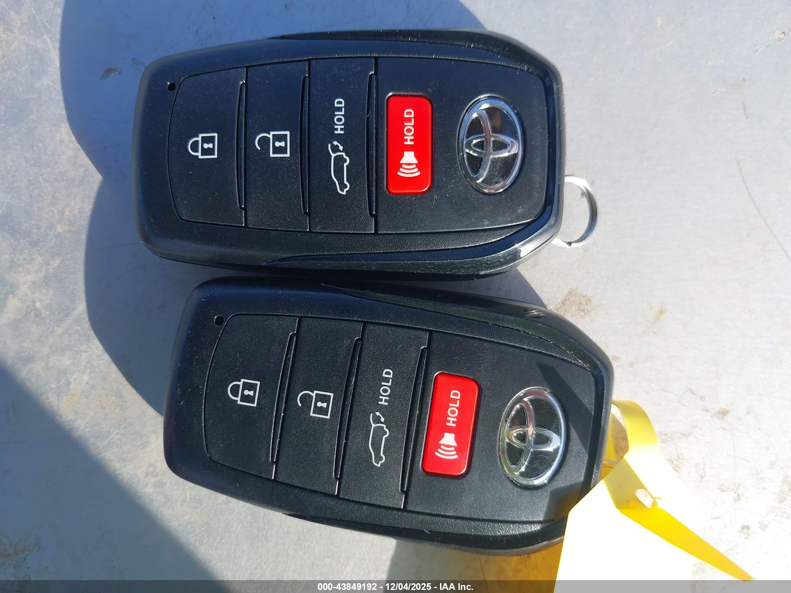 TOYOTA GRAND image 11